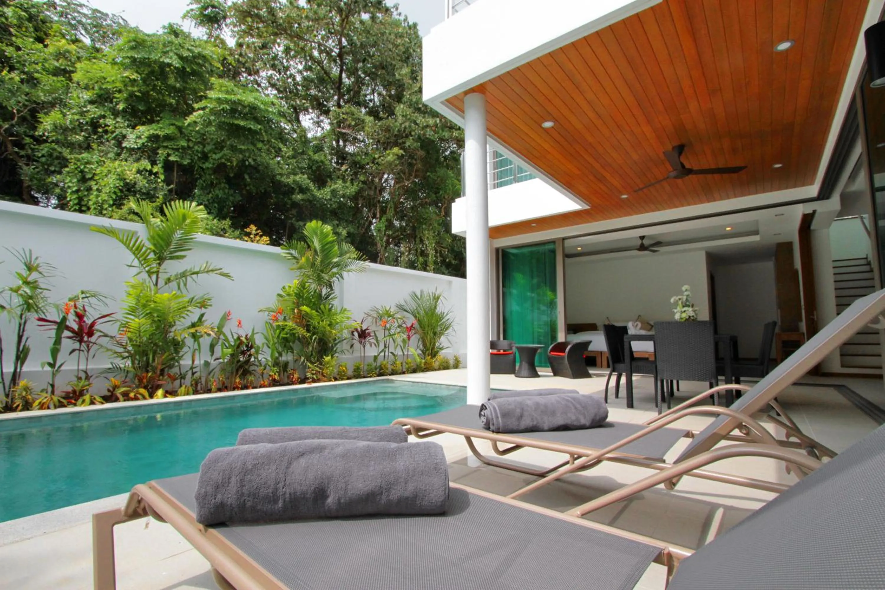 Balcony/Terrace in Ya Nui Beach Villas
