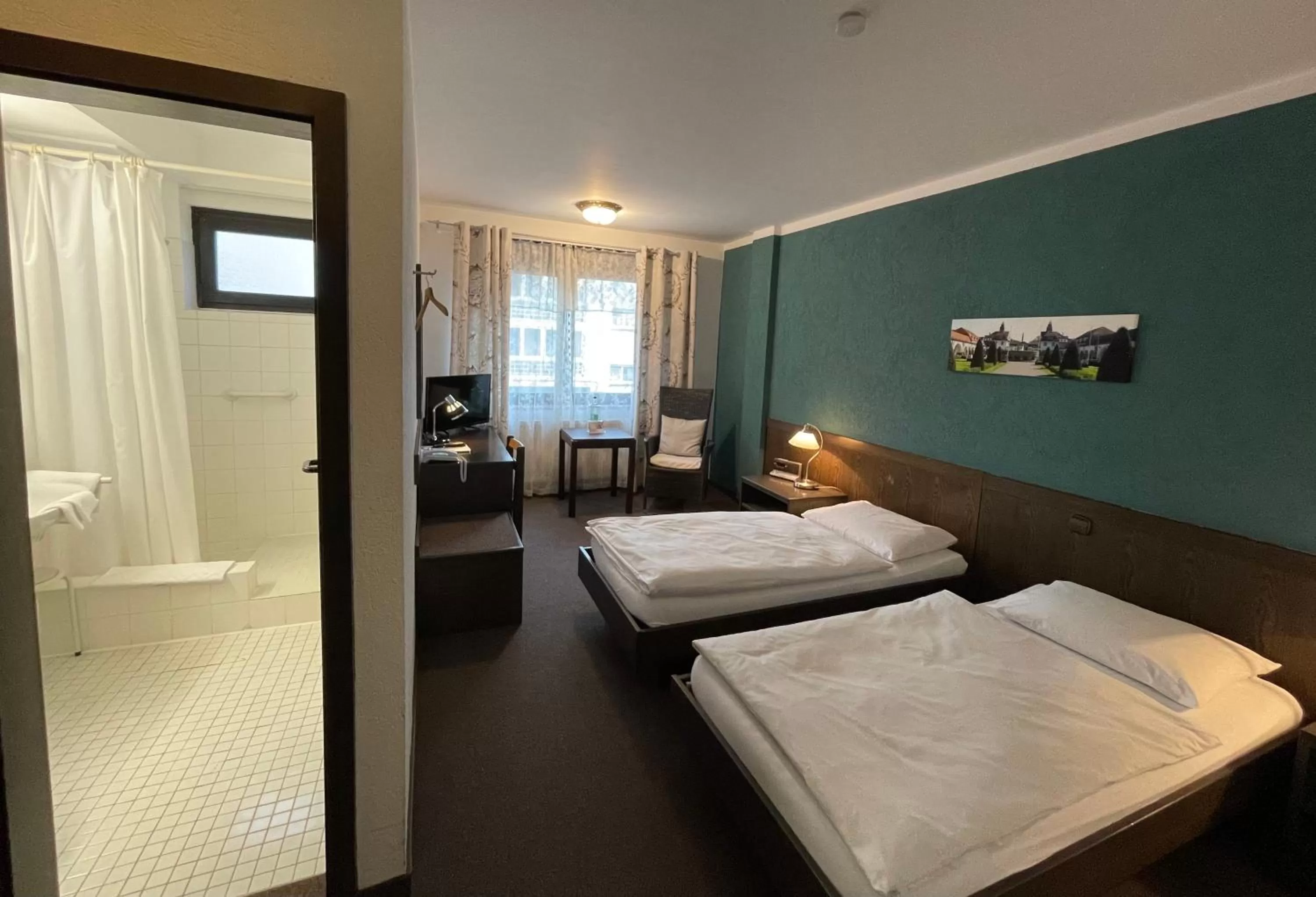 Bed in Hotel Brunnenhof