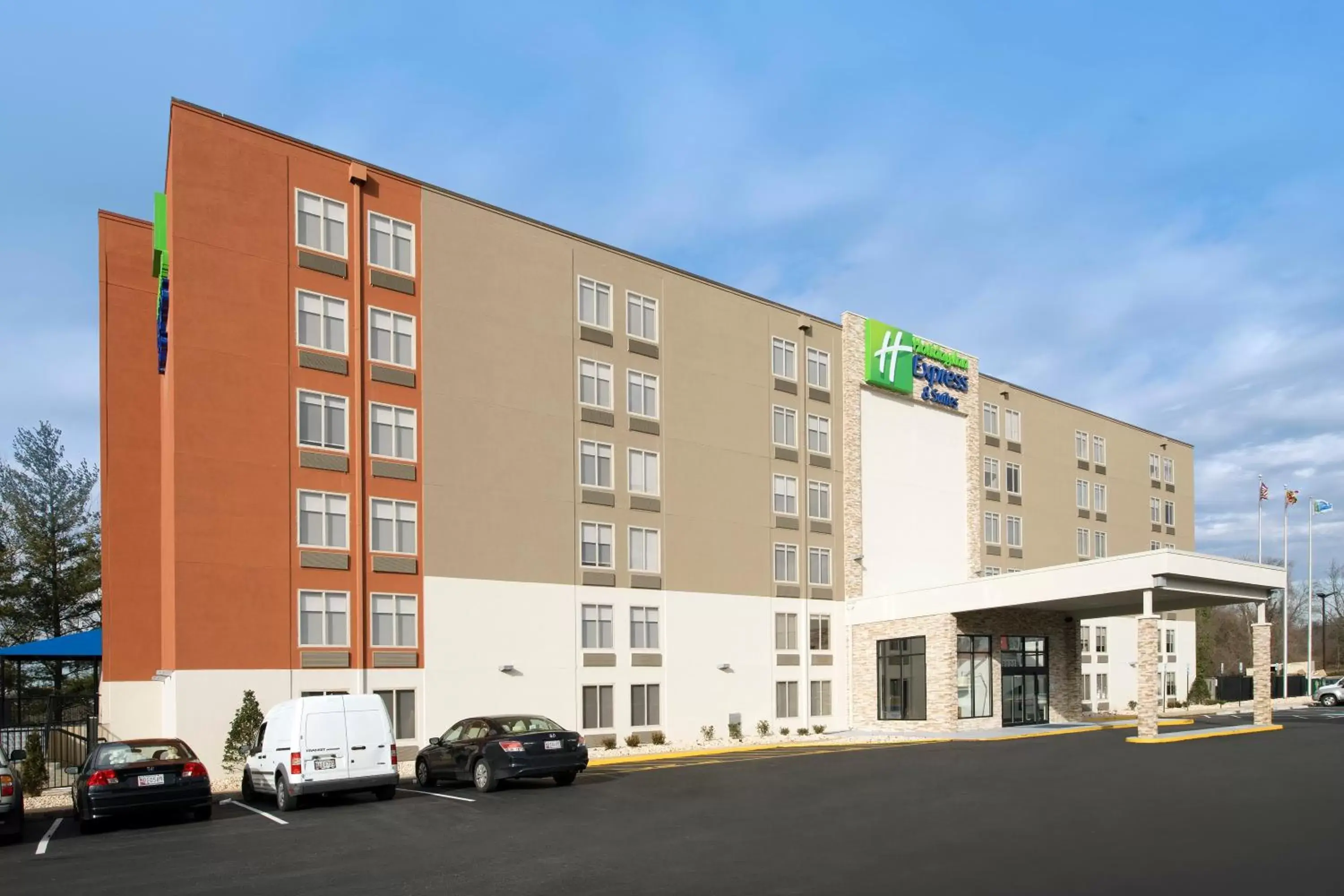 Property Building in Holiday Inn Express & Suites College Park - University Area, an IHG Hotel