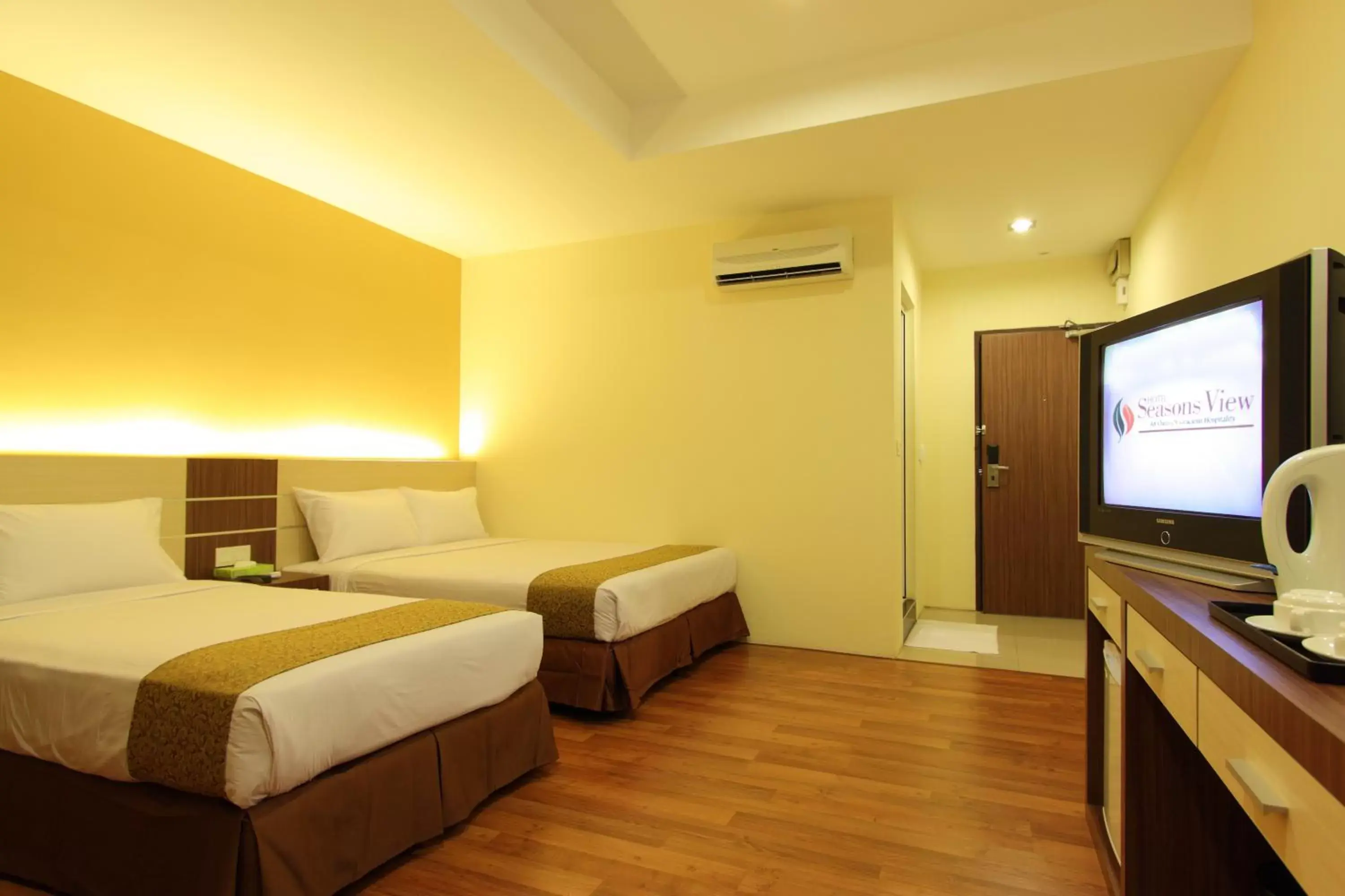 Room Photo in Seasons View Hotel