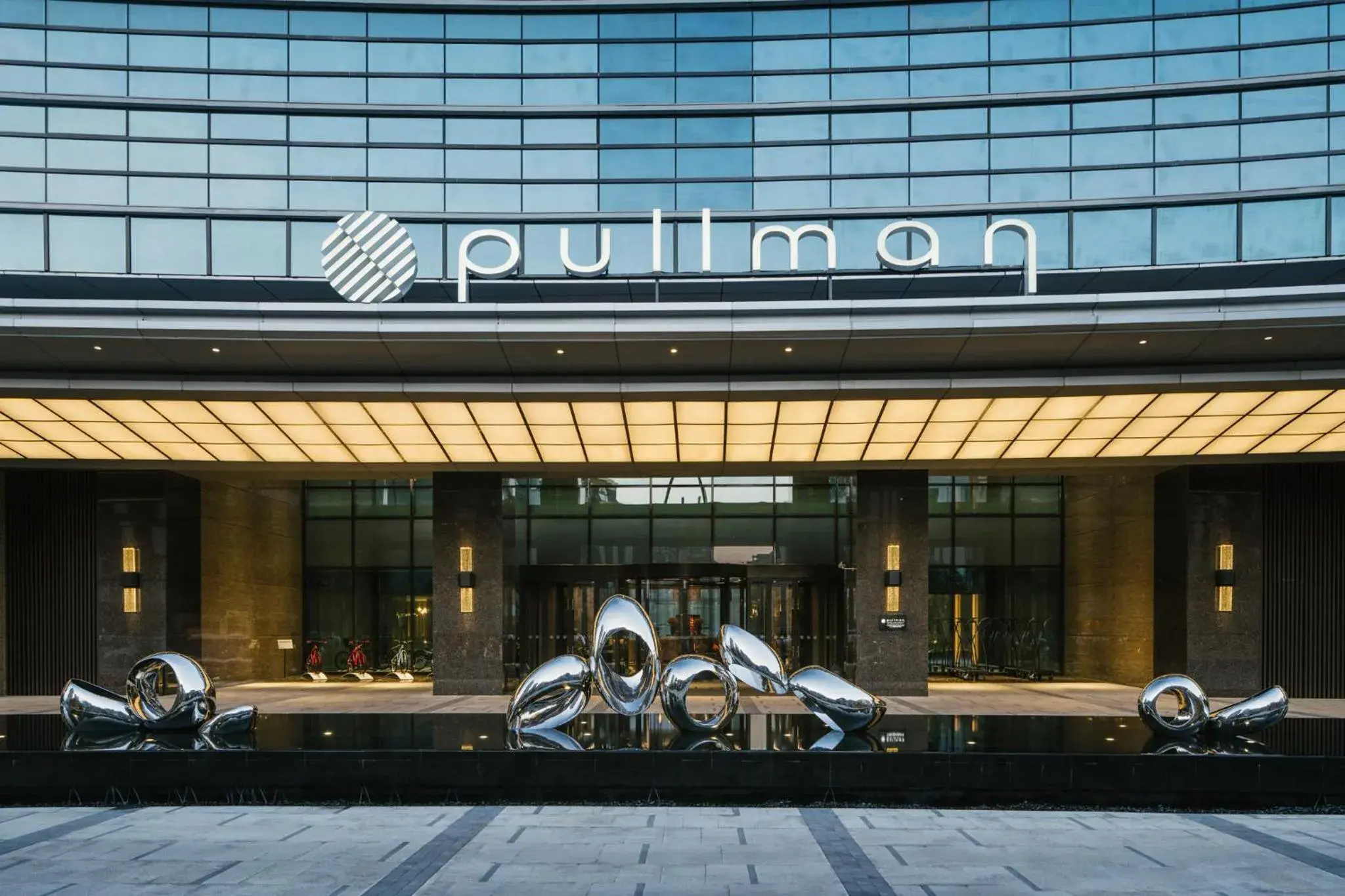Facade/entrance in Pullman Shanghai Qingpu Excellence Facade/entrance in Pullman Shanghai Qingpu Excellence