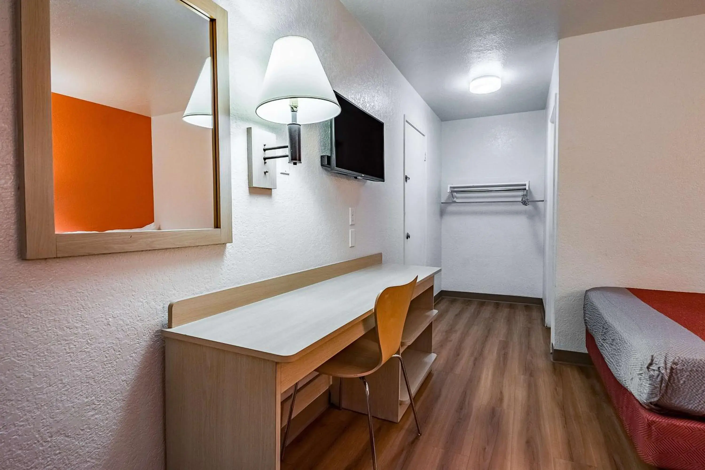 TV and multimedia, Kitchen/Kitchenette in Motel 6-Salt Lake City, UT - West - Airport