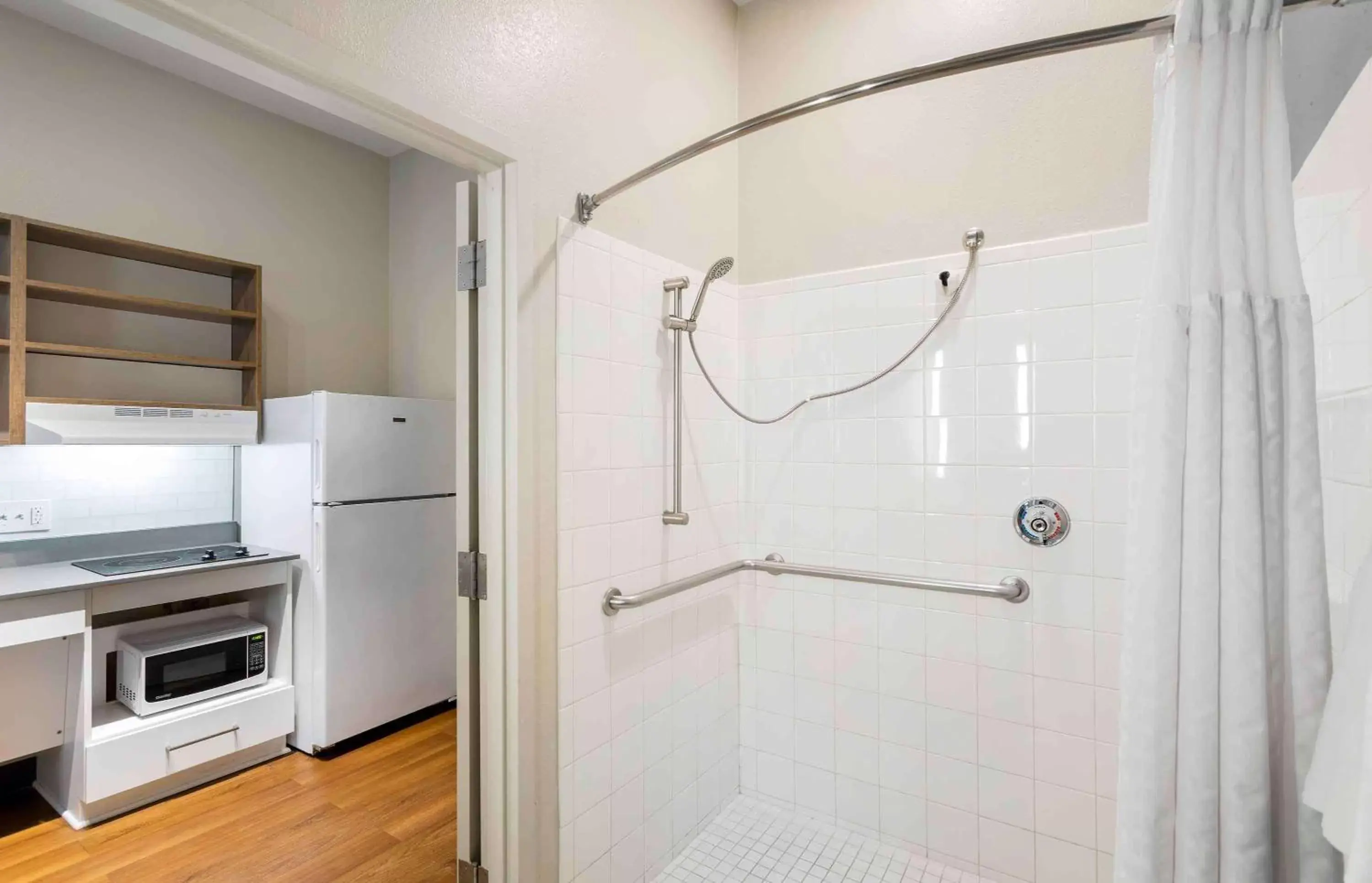 Bathroom in Extended Stay America Premier Suites - Nashville - Vanderbilt