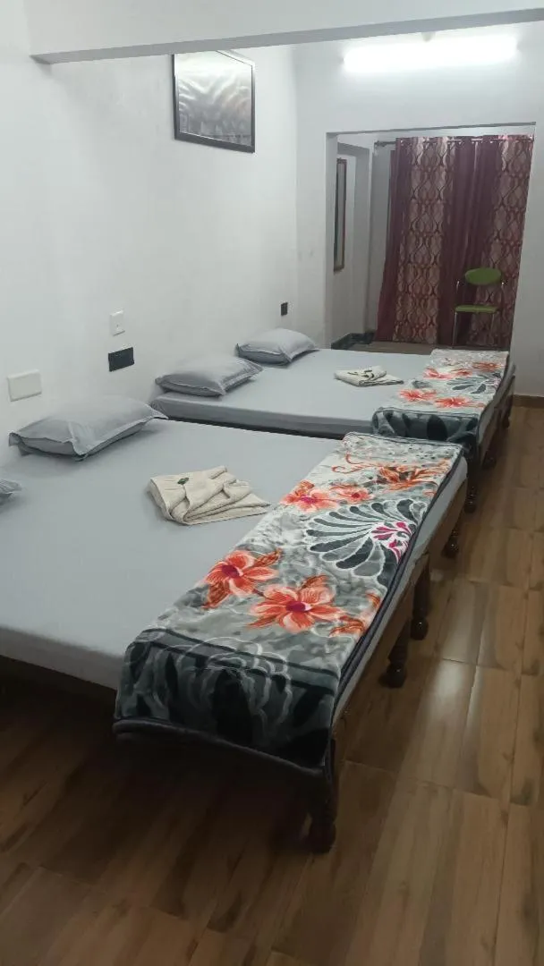 Property building, Bed in Jag Niwas Guest House & pure veg restaurant