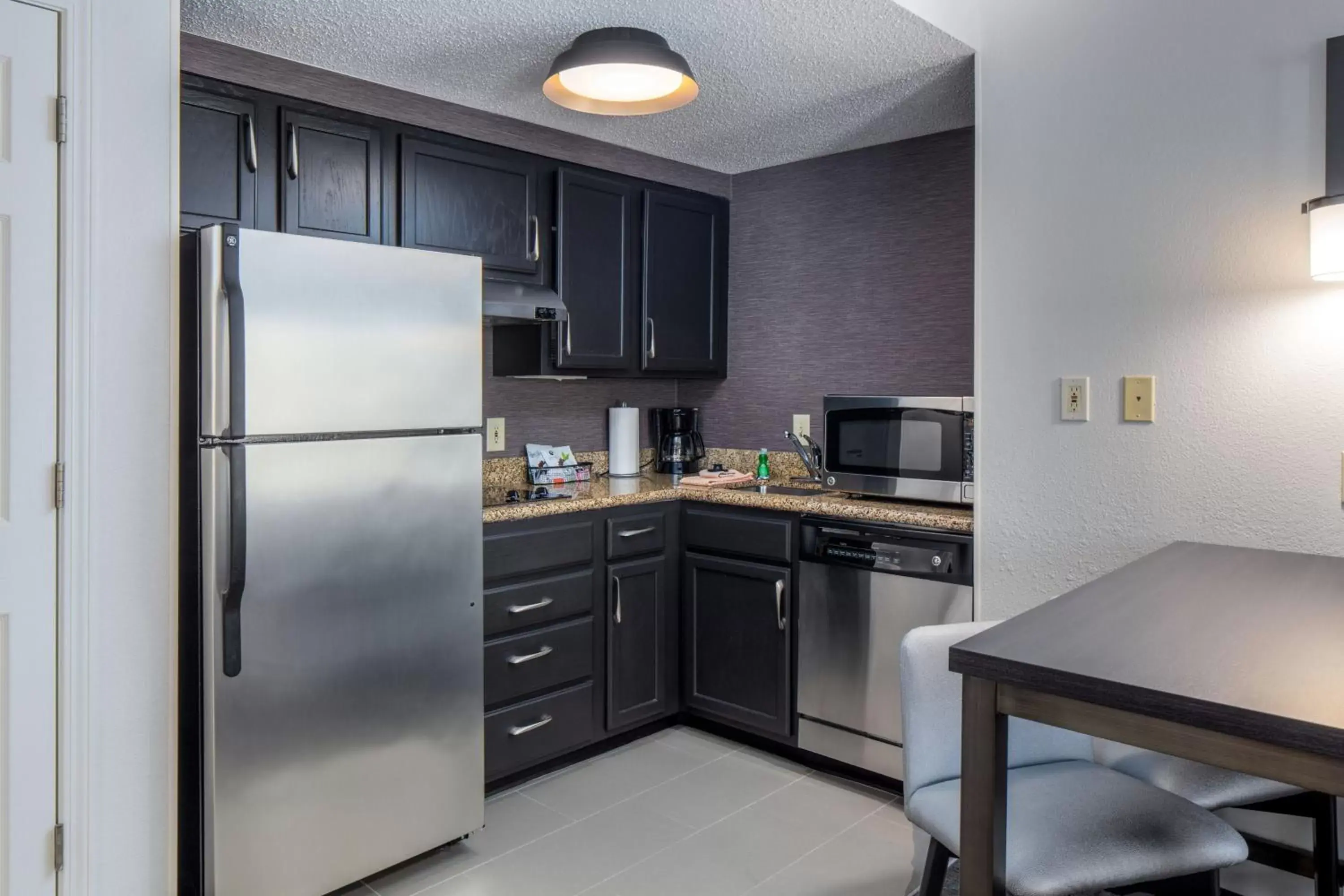 Kitchen or kitchenette, Kitchen/Kitchenette in Residence Inn by Marriott Little Rock