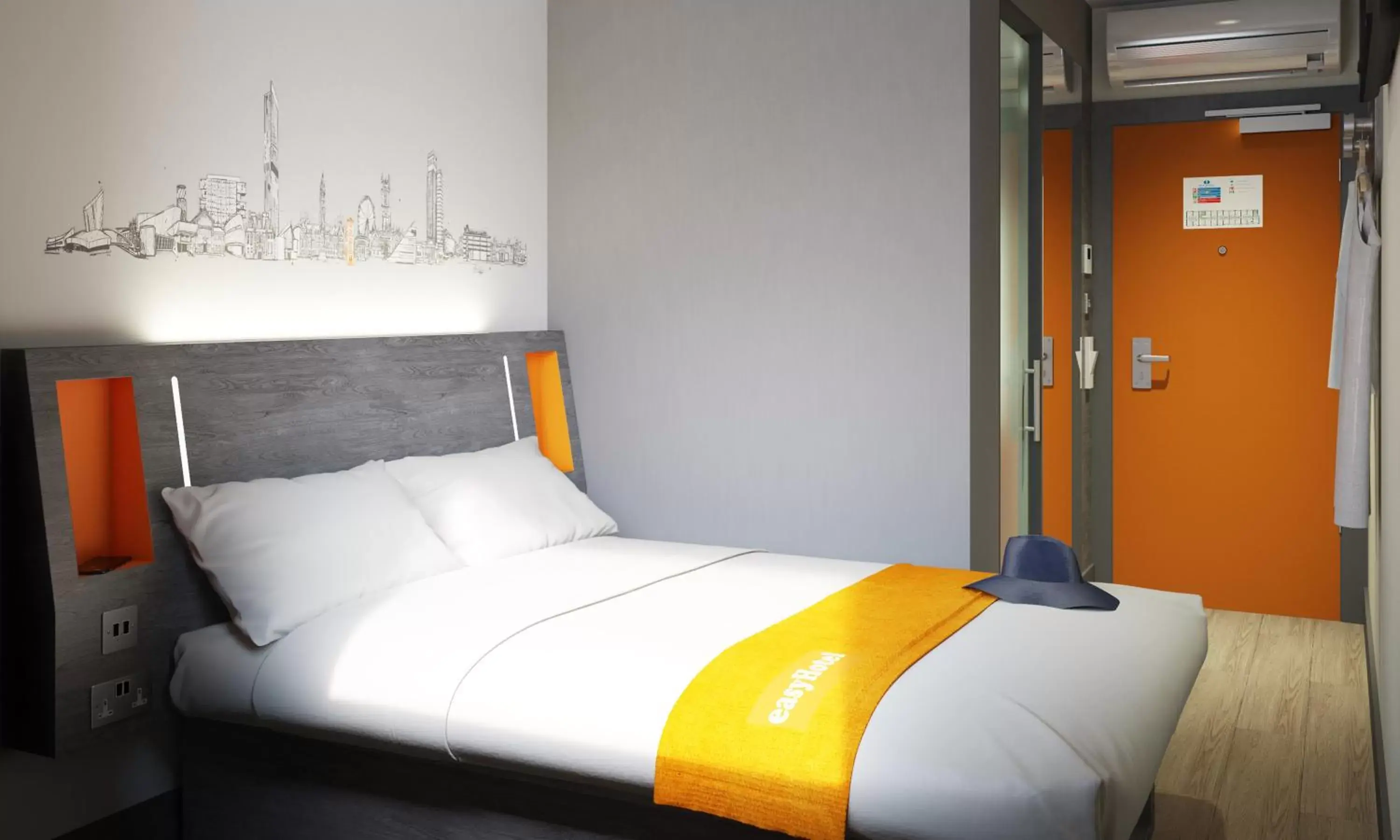 Bedroom, Bed in easyHotel Milton Keynes