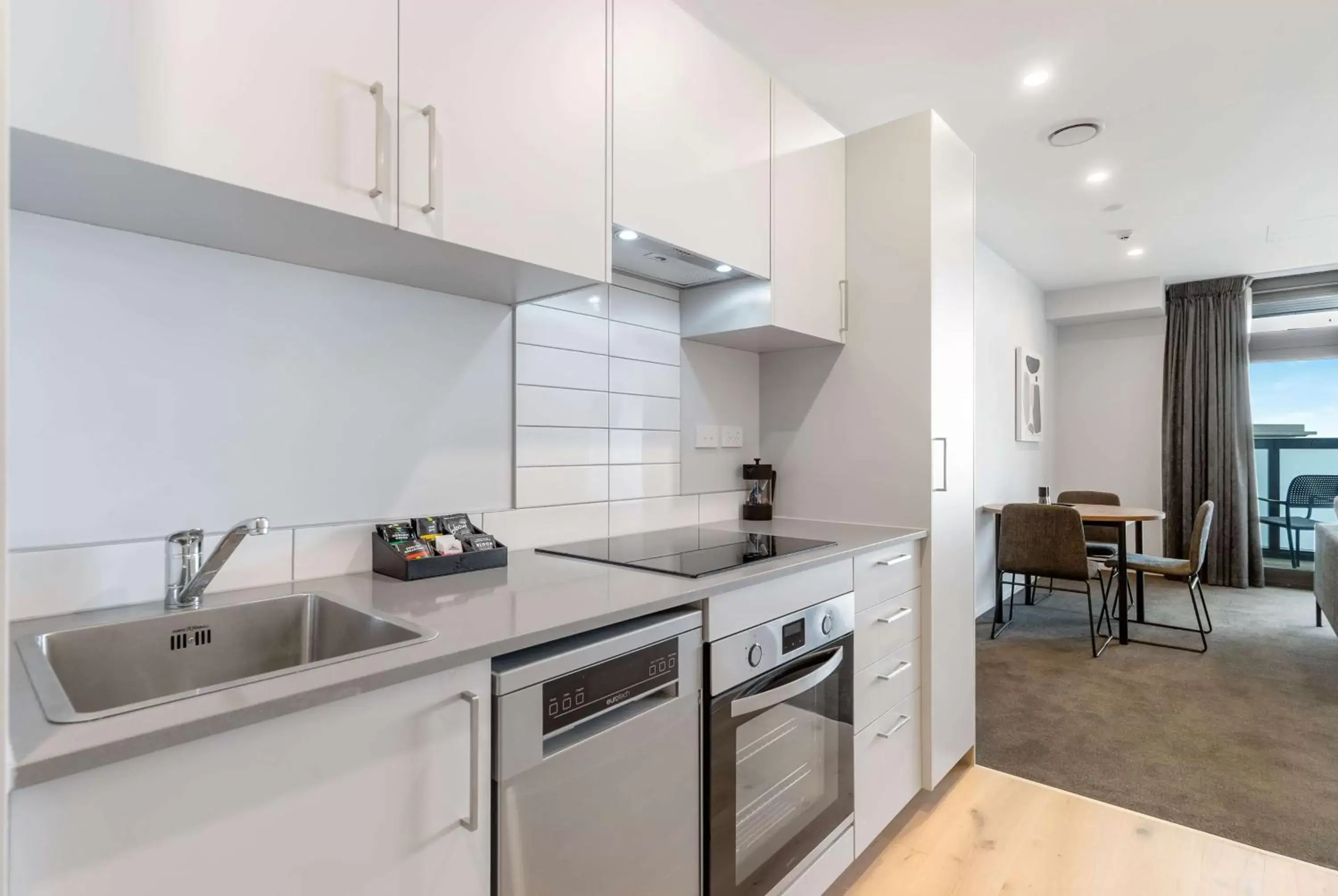 Photo of the whole room in Ramada by Wyndham Newmarket Auckland Photo of the whole room in Ramada by Wyndham Newmarket Auckland