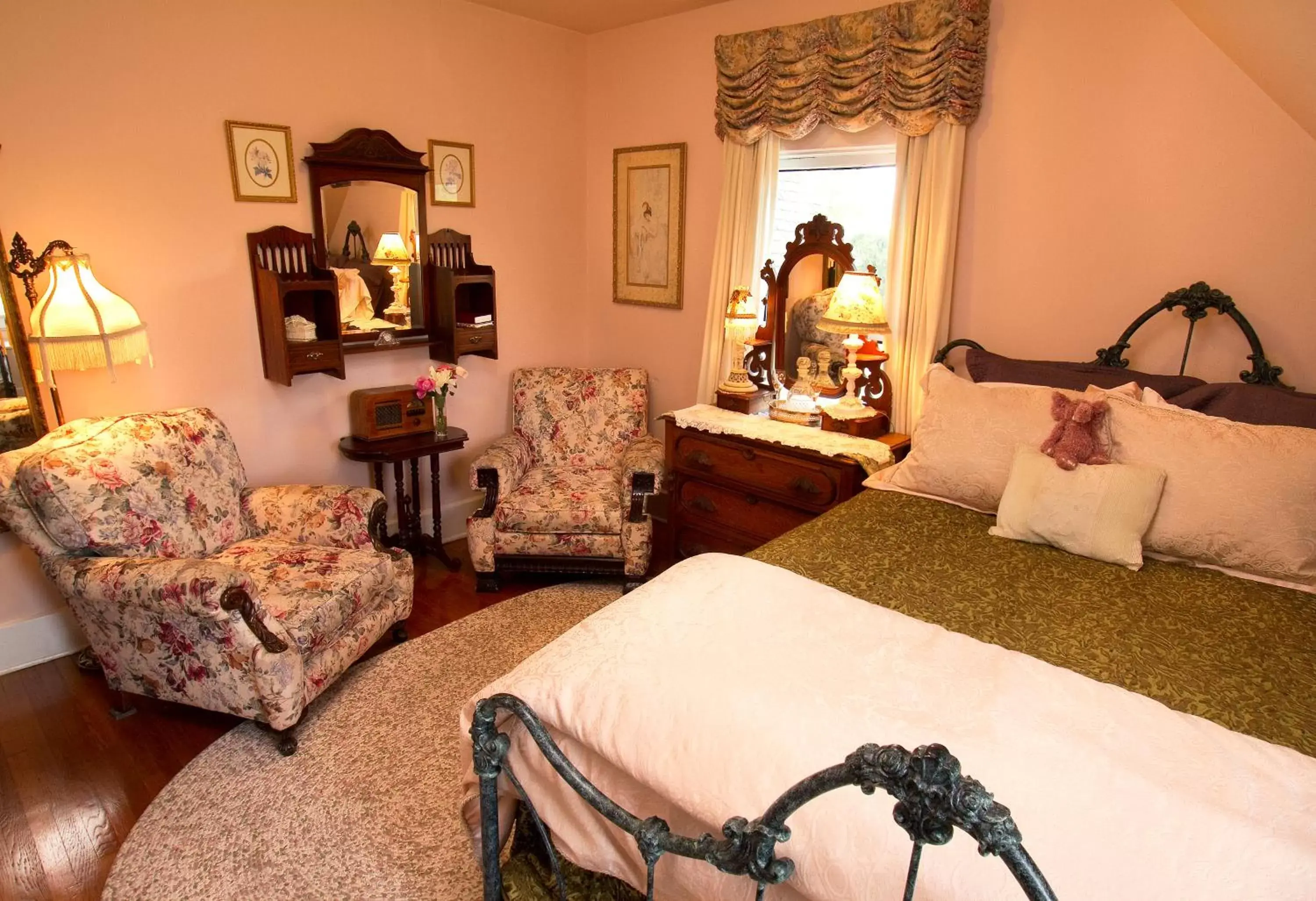 Photo of the whole room in The Bissell House Bed & Breakfast
