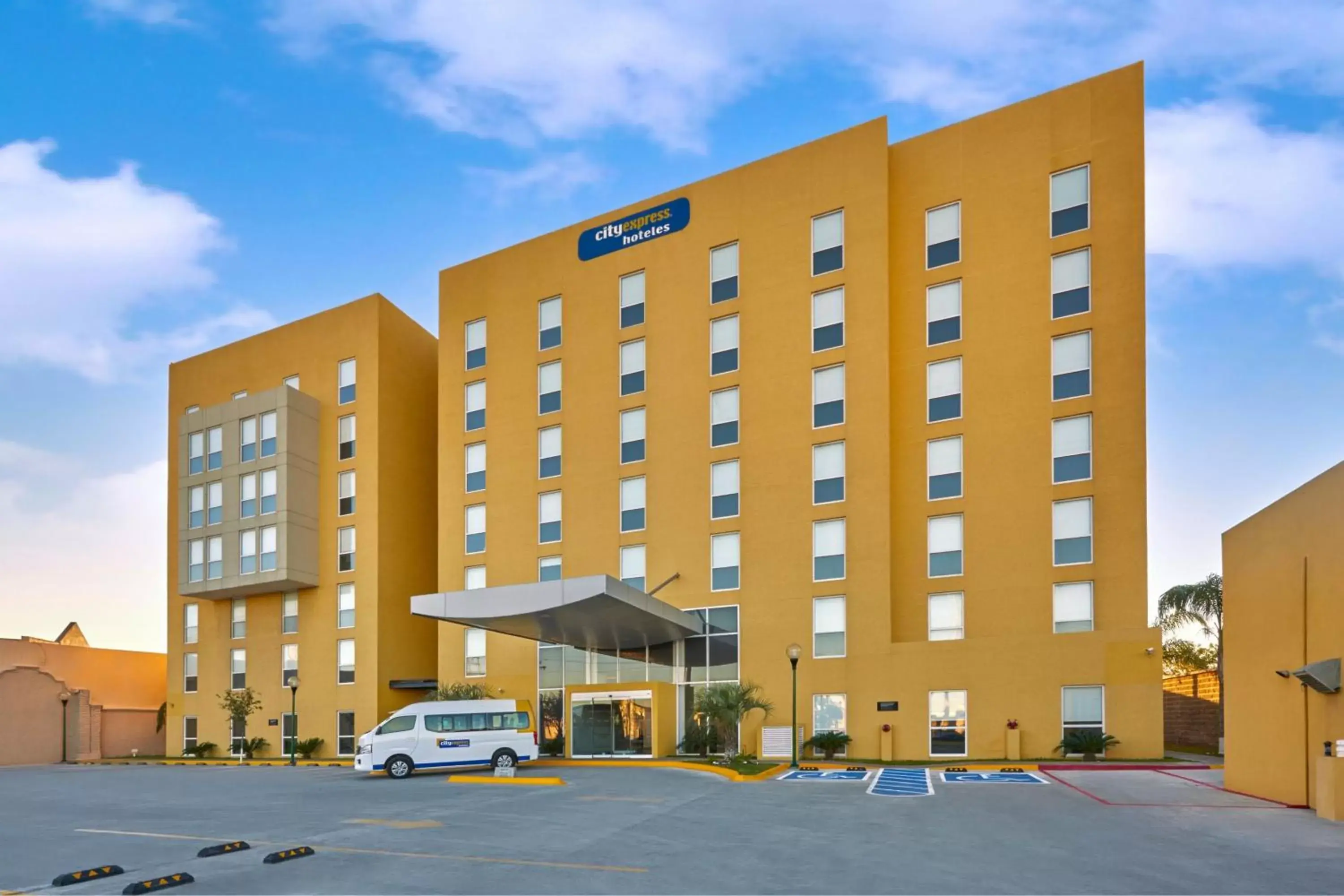 Property Building in City Express by Marriott Matamoros