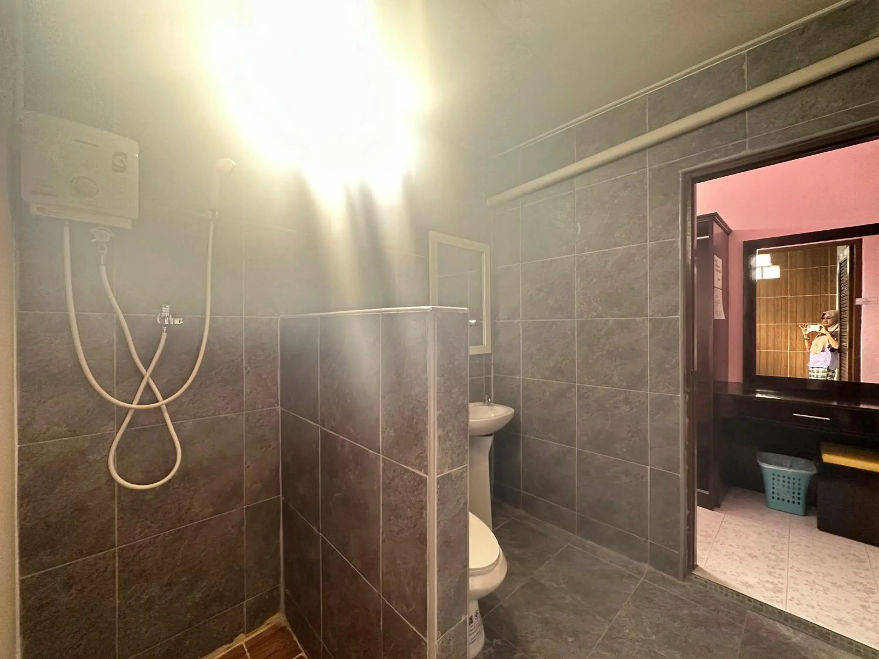 Bathroom in Lanta Garden Home (SHA Extra Plus)