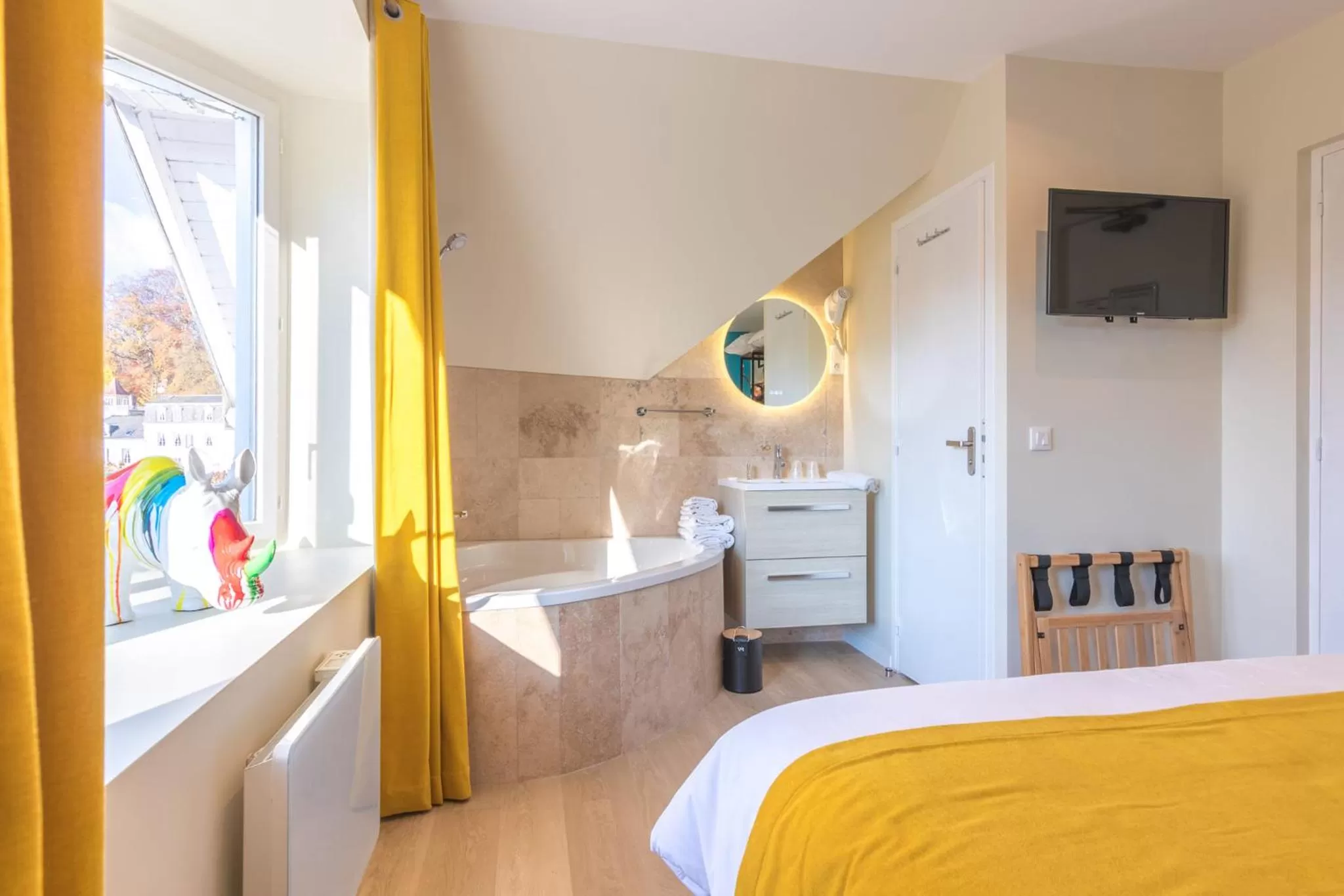 Bathroom, Bed in Castello