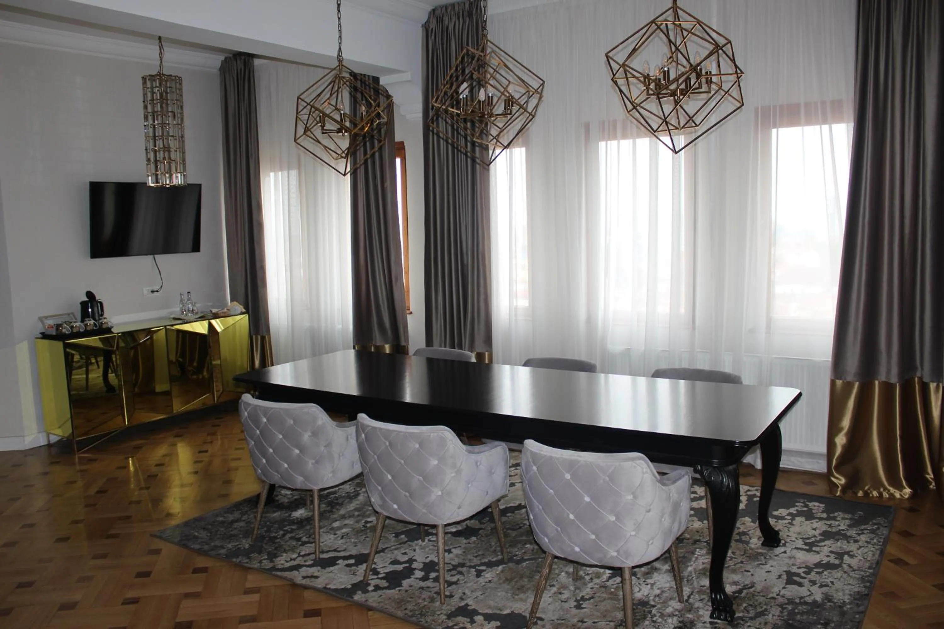 Deluxe Suite upper floors no elevator in Casa Cranta