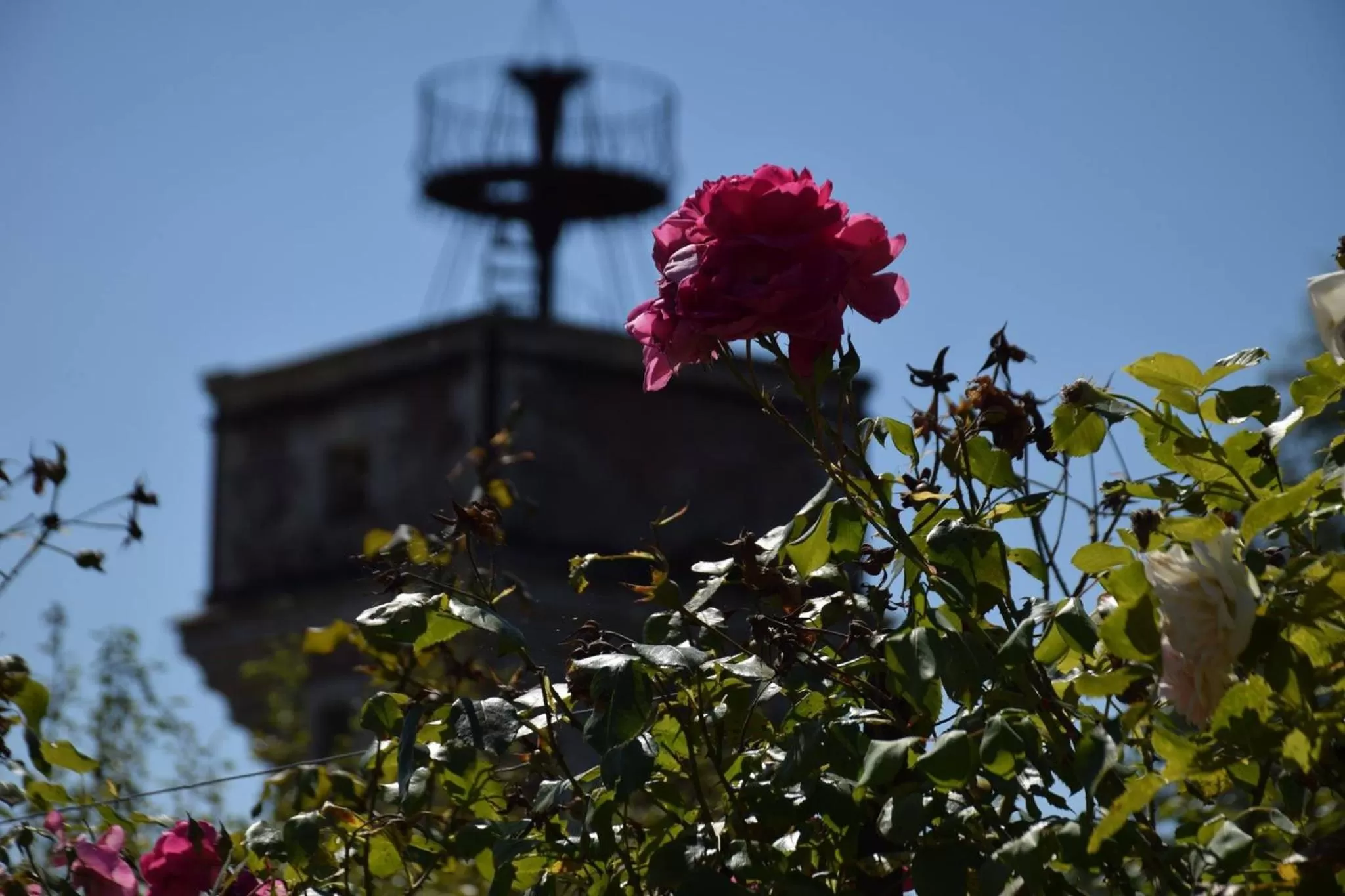 Nearby landmark in Chateau de Jallanges - Les Collectionneurs