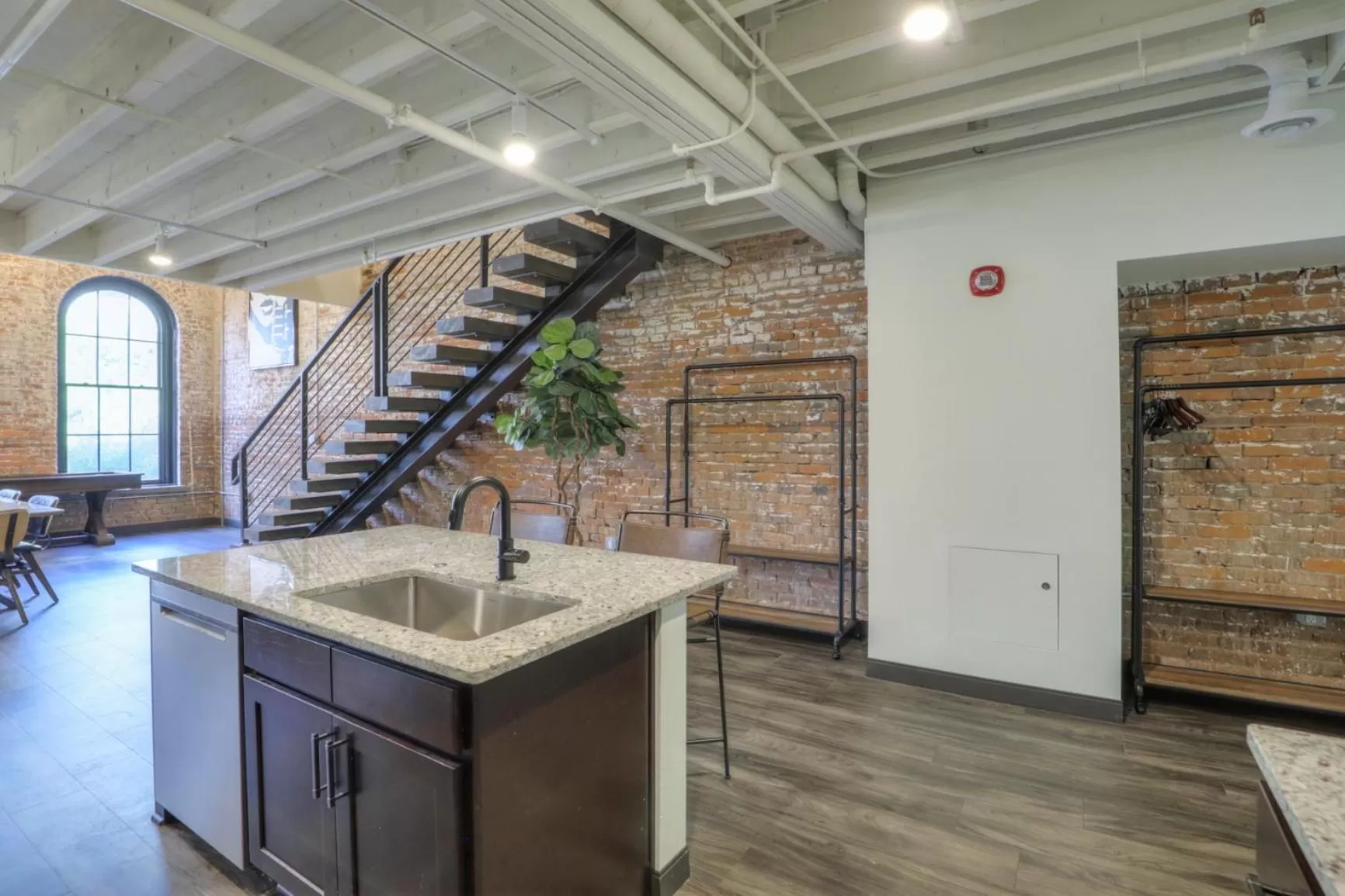 Kitchen or kitchenette in Studio 154 Hotel