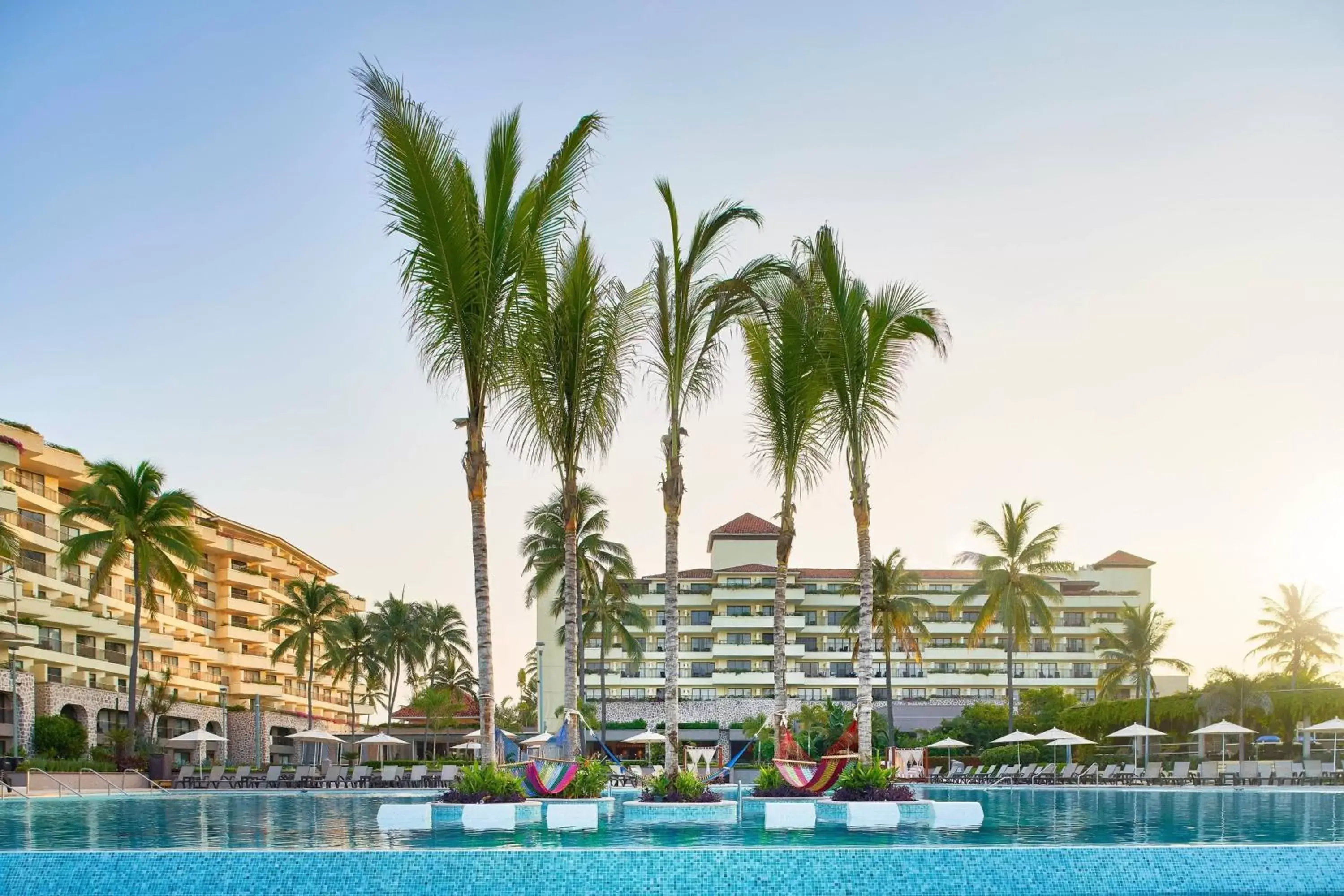 Swimming pool, Property Building in Marriott Puerto Vallarta Resort & Spa