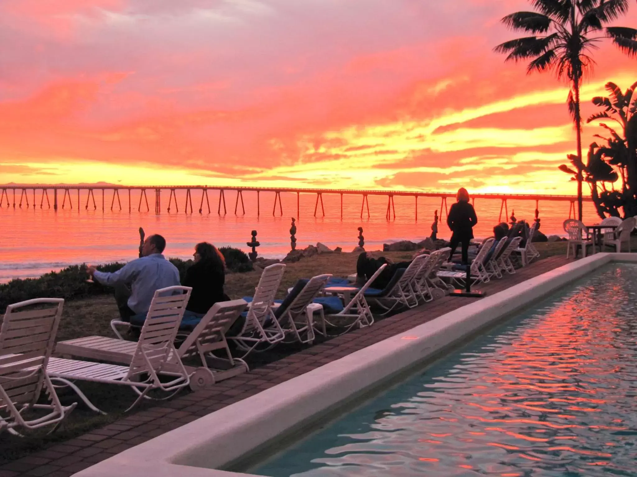 Pool view in Cliff House Inn Pool view in Cliff House Inn