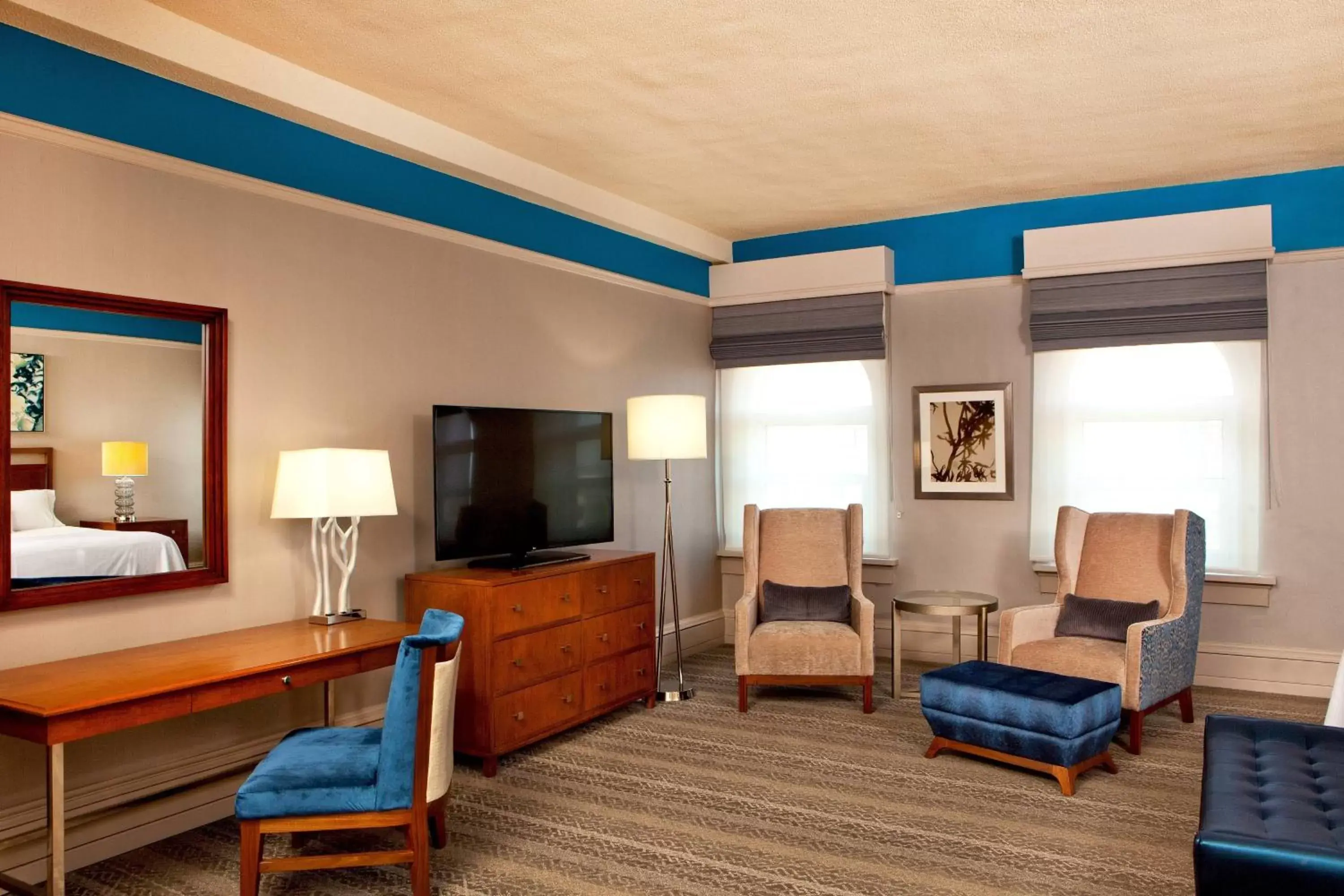 Photo of the whole room, Seating Area in The Westin Great Southern Columbus