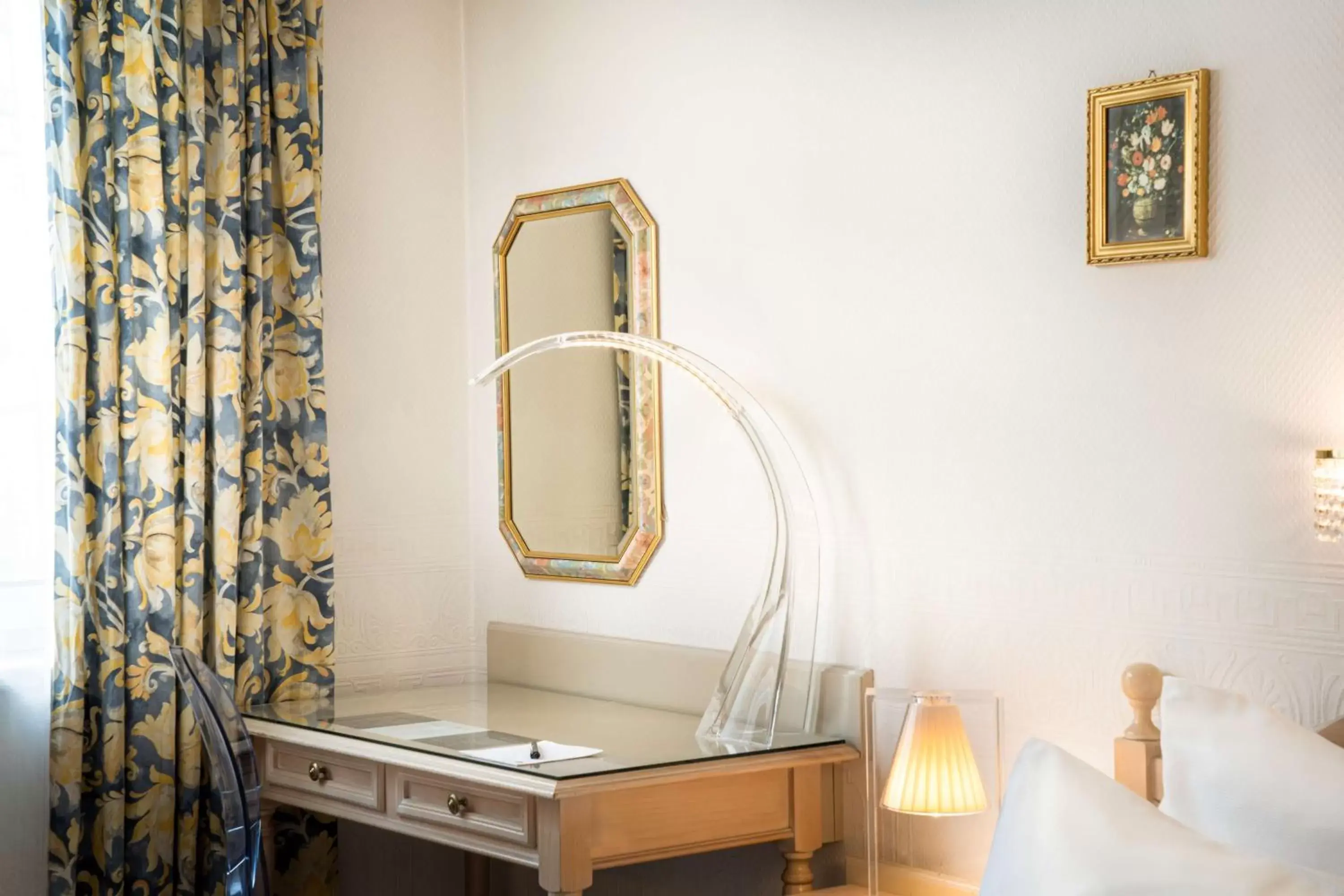 Bedroom, Bed in Arthotel ANA Gala Bedroom, Bed in Arthotel ANA Gala