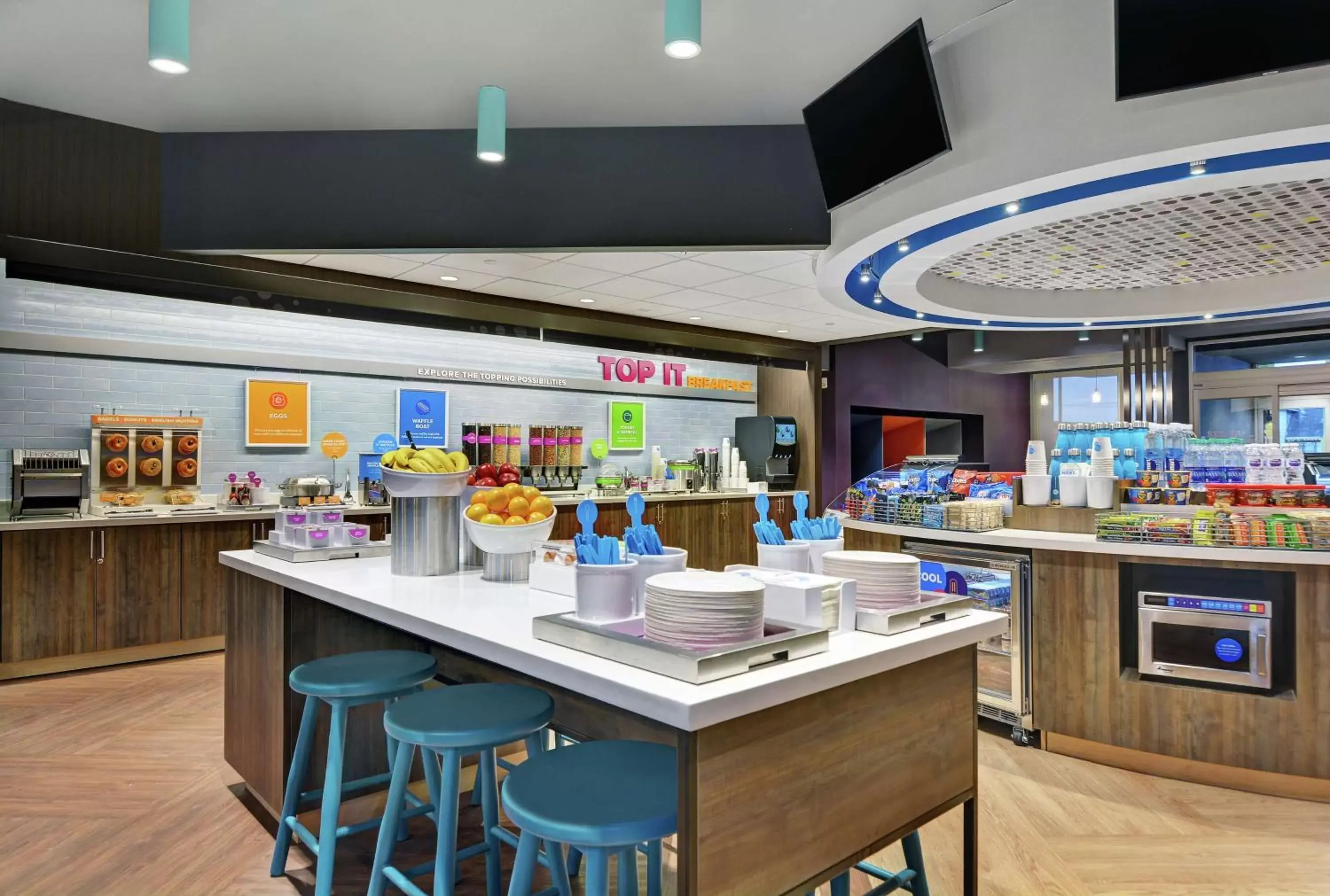 Breakfast in Tru By Hilton Springfield Downtown Breakfast in Tru By Hilton Springfield Downtown