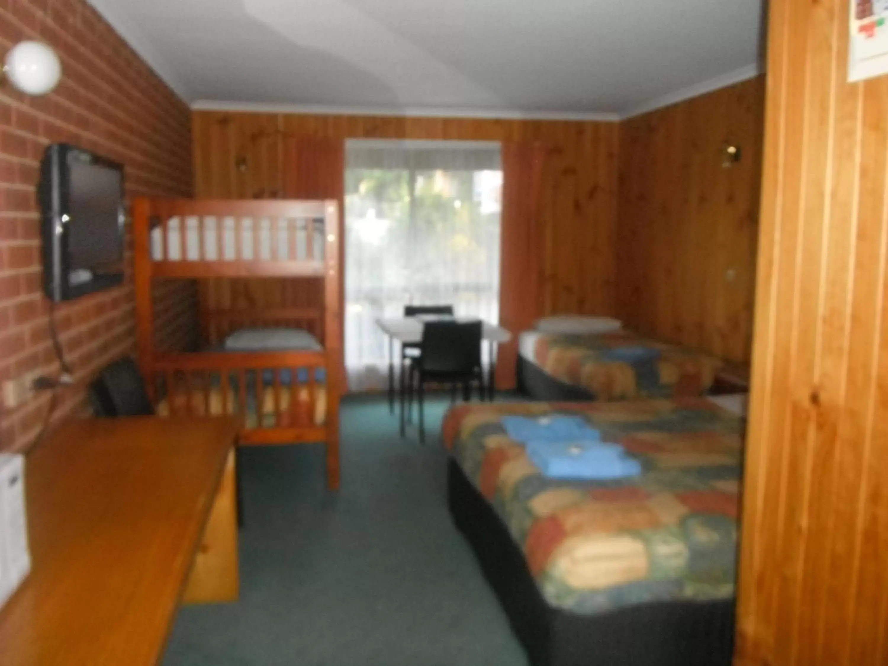 Bunk Bed in Orbost Country Road Motor Inn