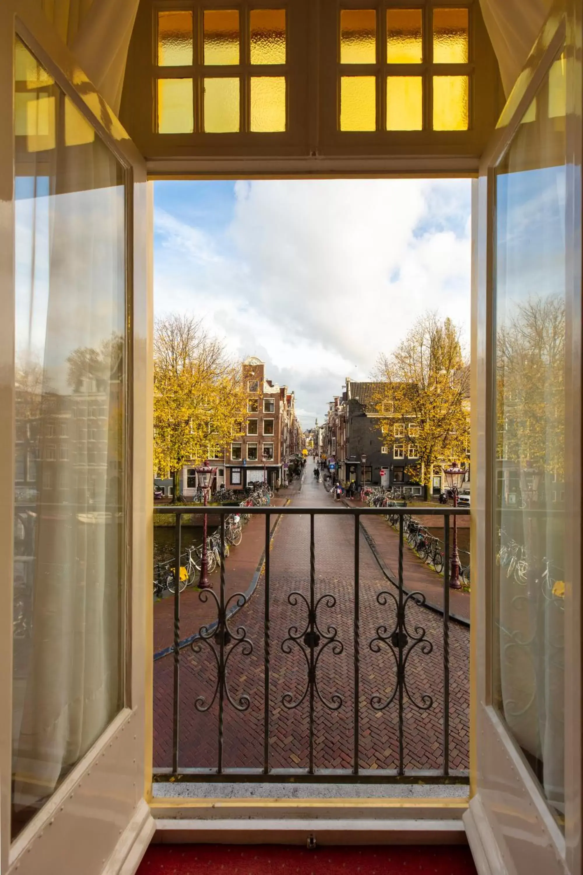 City view in Amsterdam Wiechmann Hotel