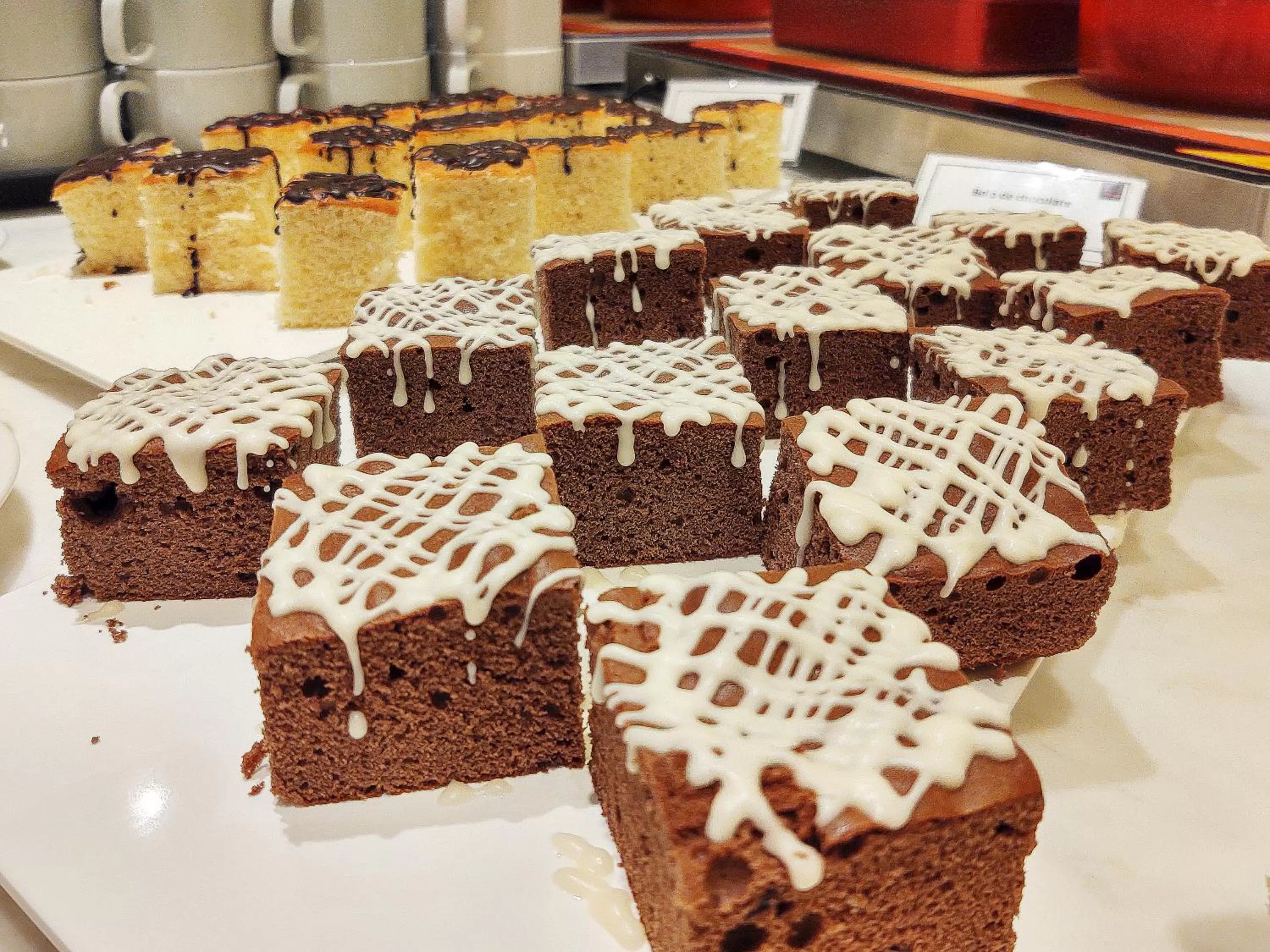 Restaurant/places to eat in Lets Idea Brasília Hotel