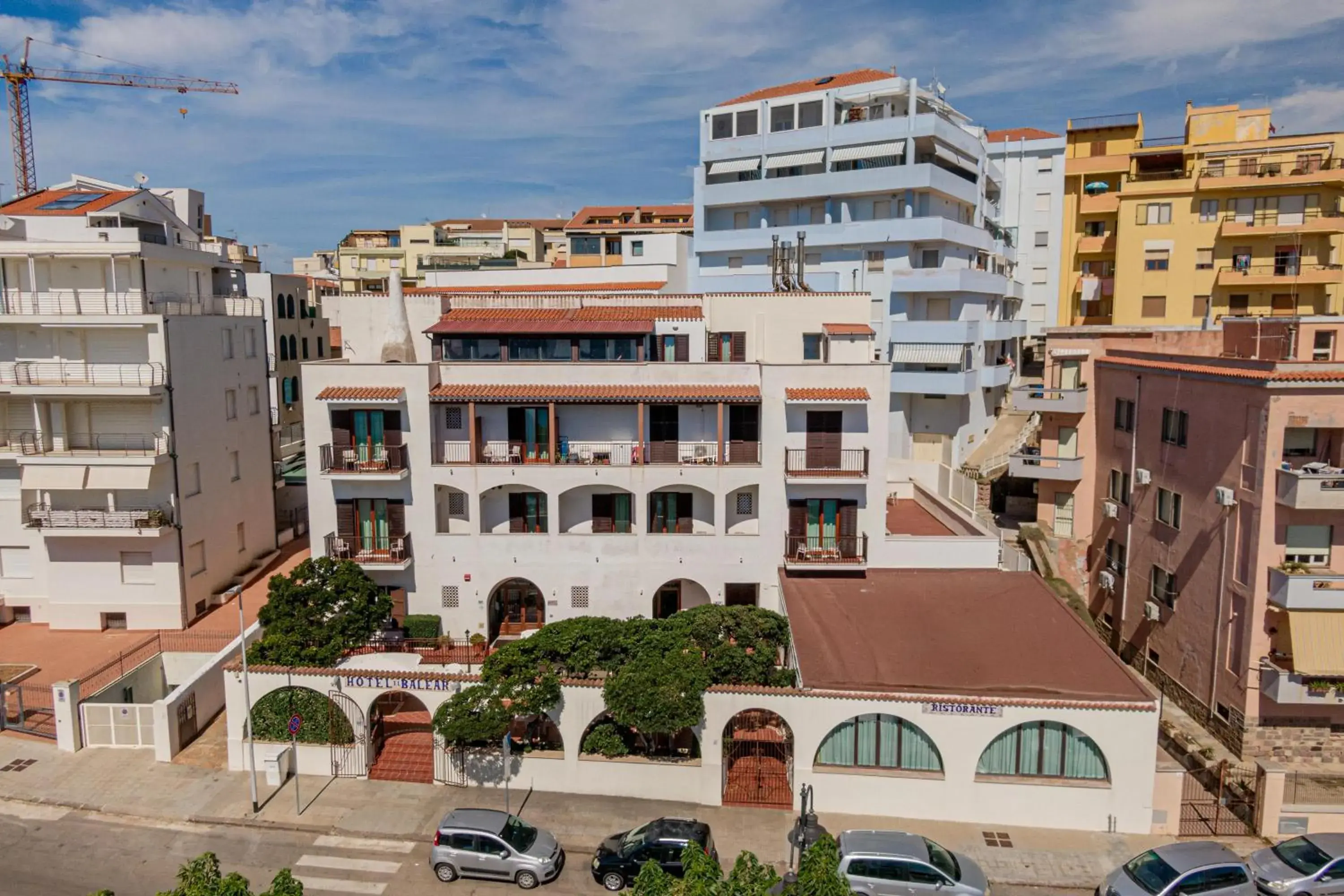 Facade/entrance, Neighborhood in Hotel El Balear