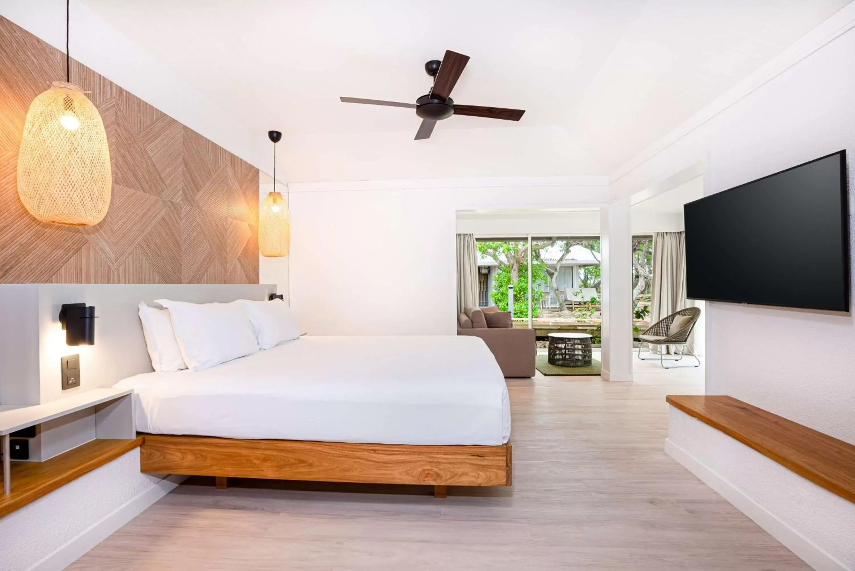 Bedroom in DoubleTree by Hilton Noumea Ilot Maitre Resort