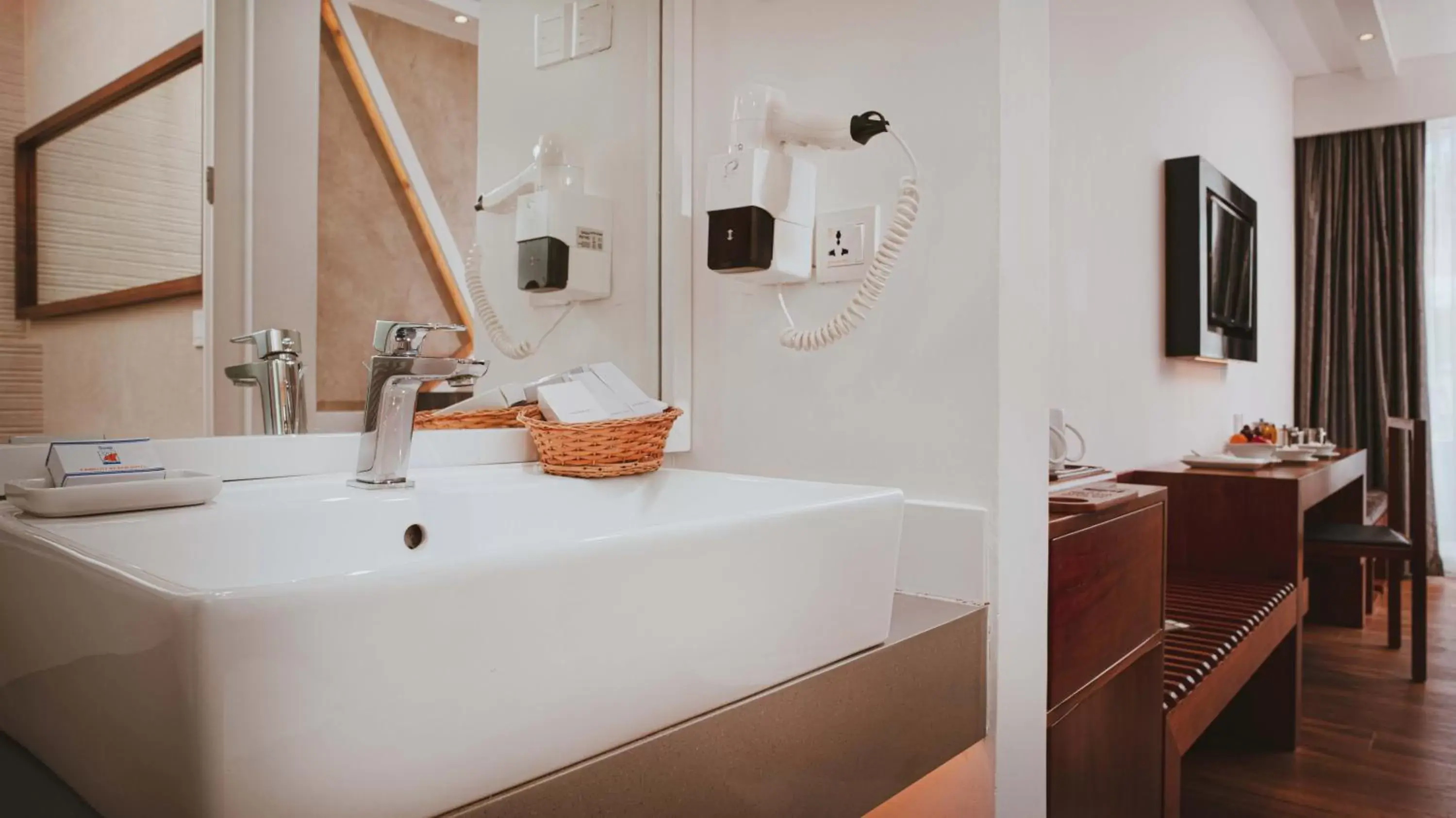 Bathroom in Camelot Beach Hotel