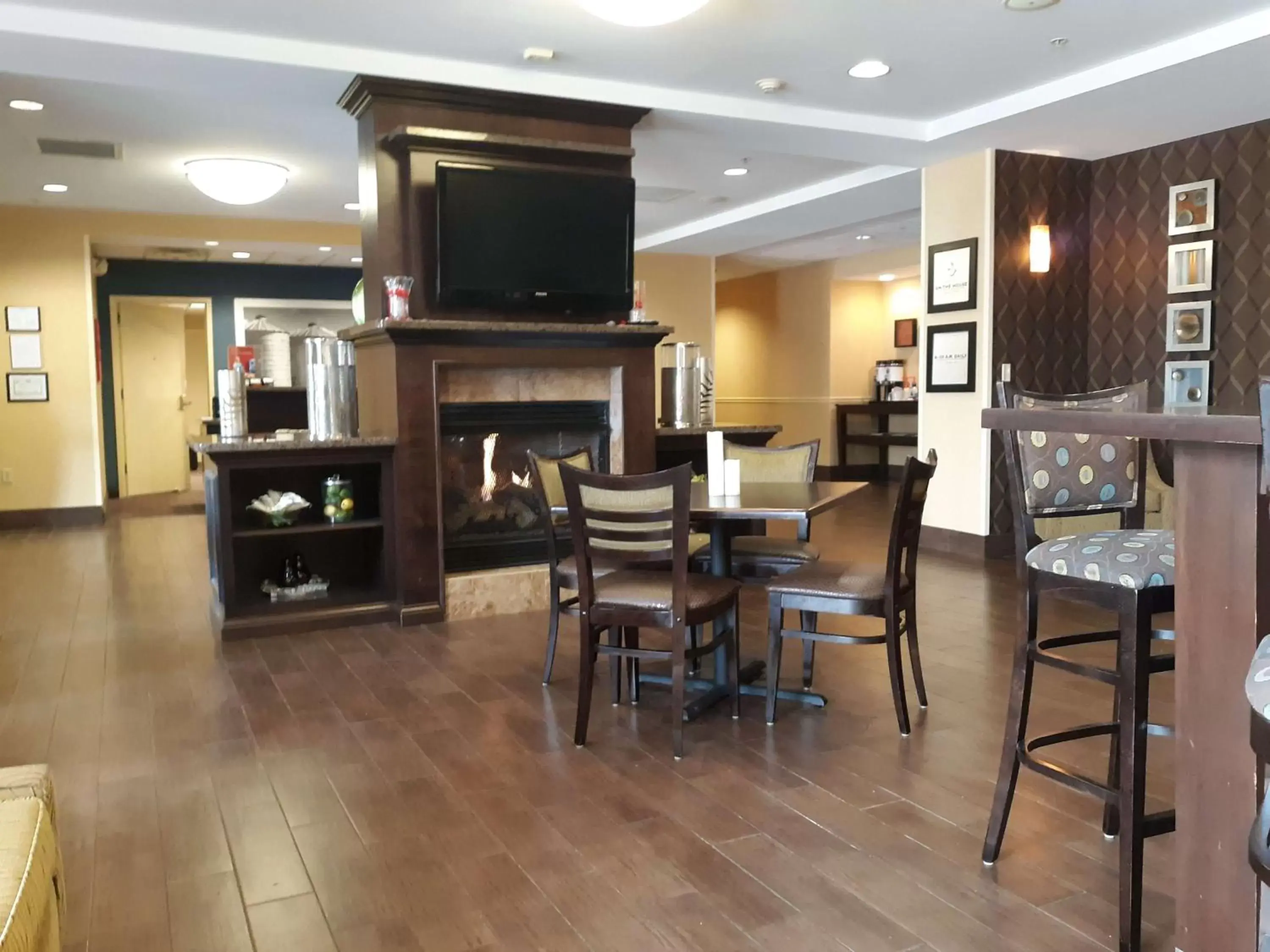 Lobby or reception, Restaurant/Places to Eat in Hampton Inn Dandridge