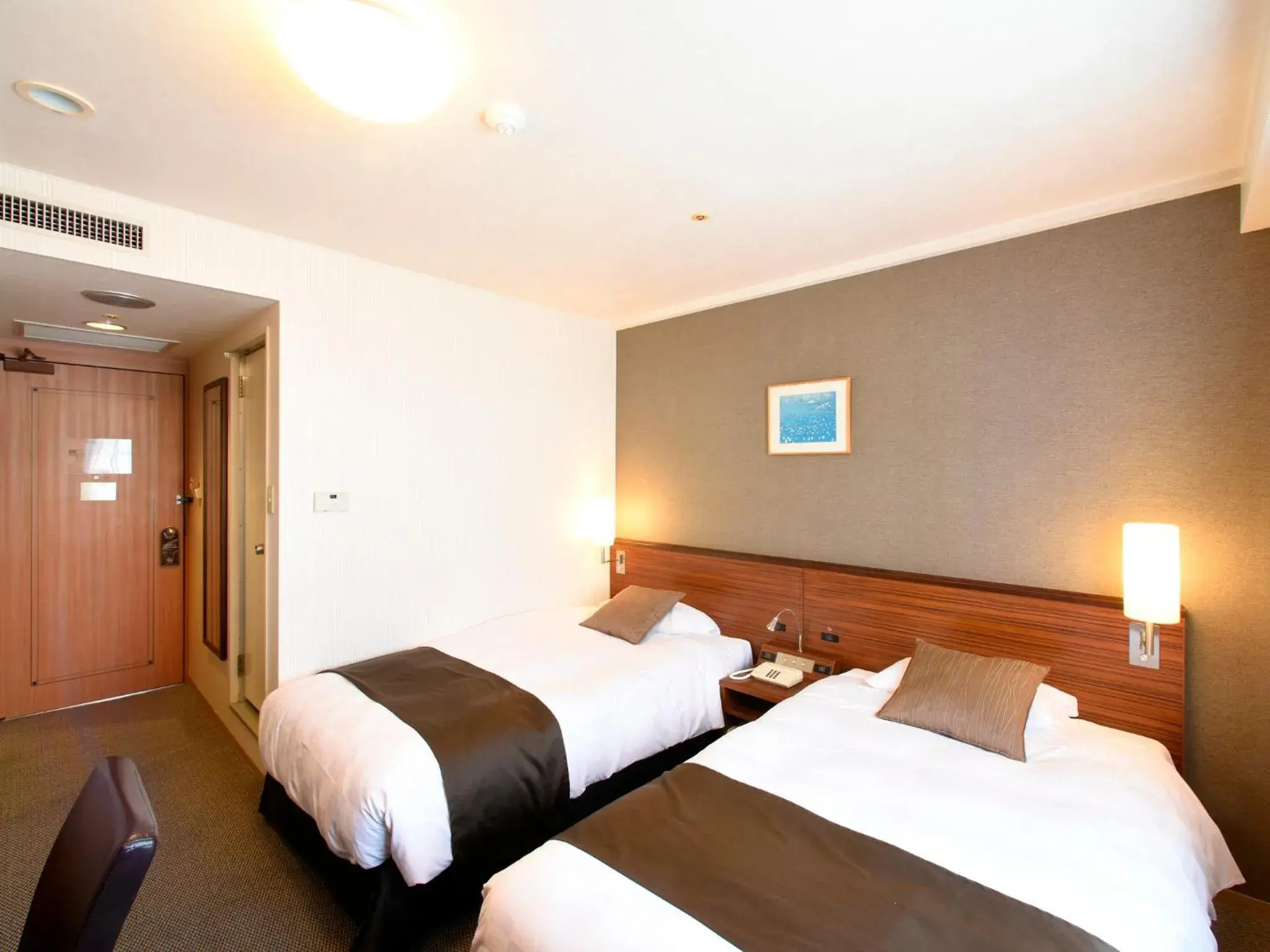 Twin Room - Non-Smoking in Alpico Plaza Hotel Twin Room - Non-Smoking in Alpico Plaza Hotel