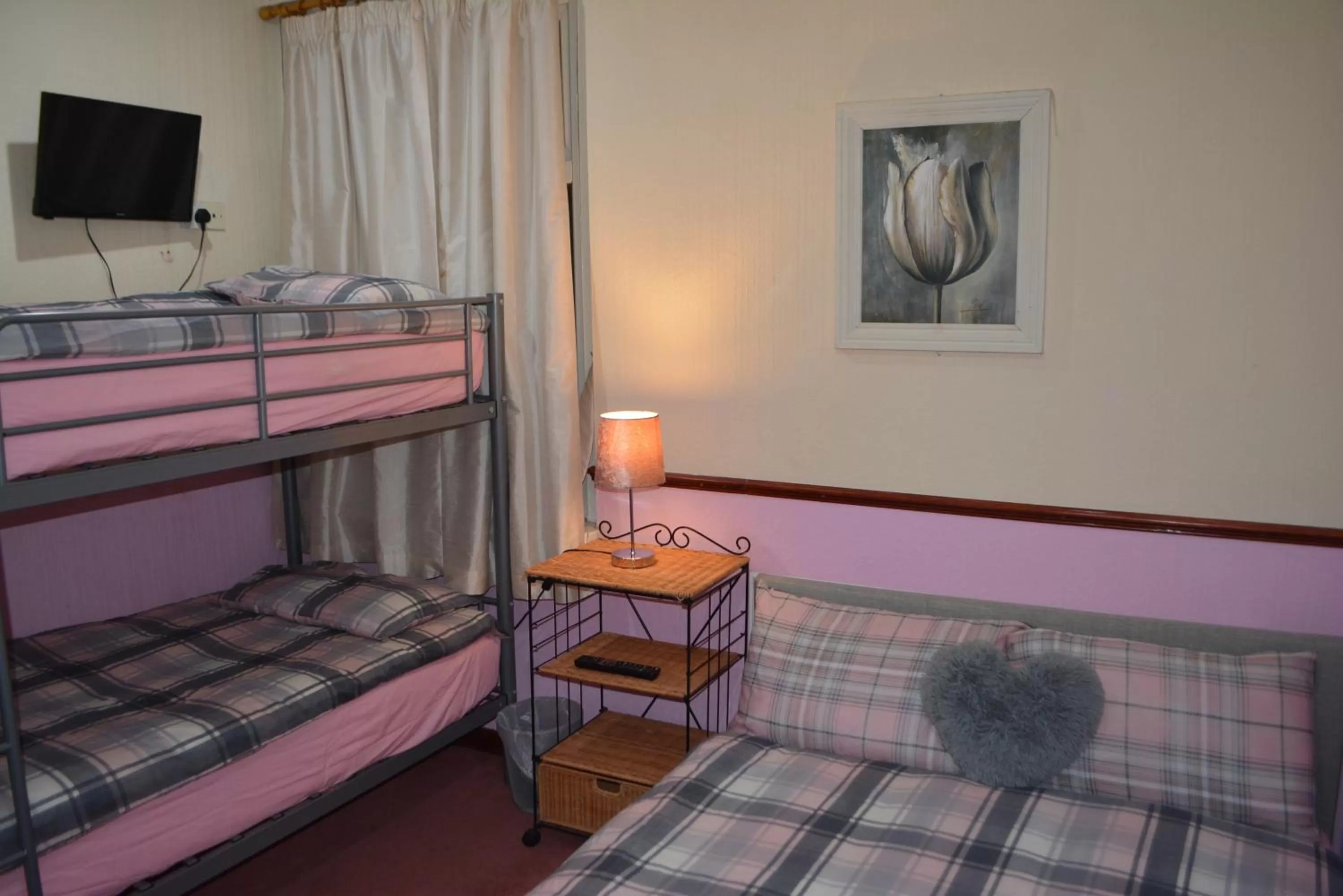 Bed in BLACKPOOL MERCY Inn HOTEL