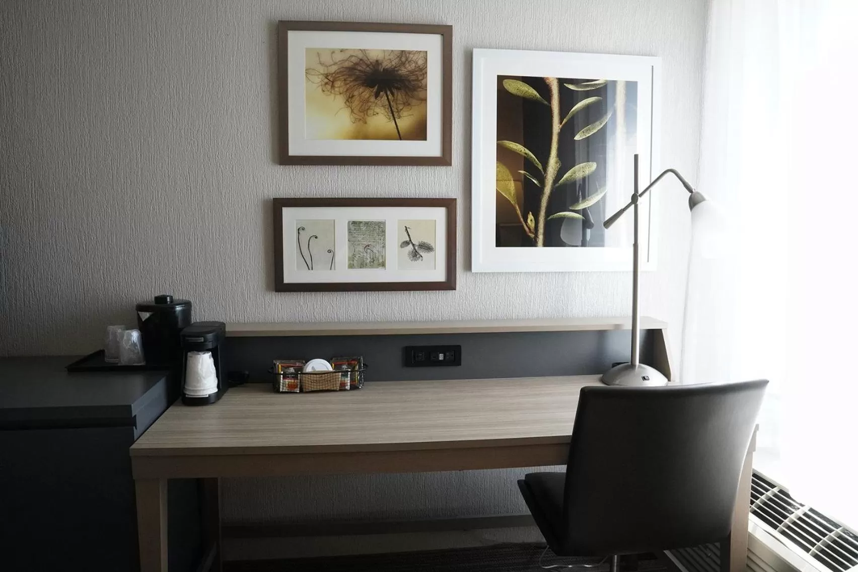 Bedroom in Country Inn & Suites by Radisson, Grand Prairie-DFW-Arlington, TX