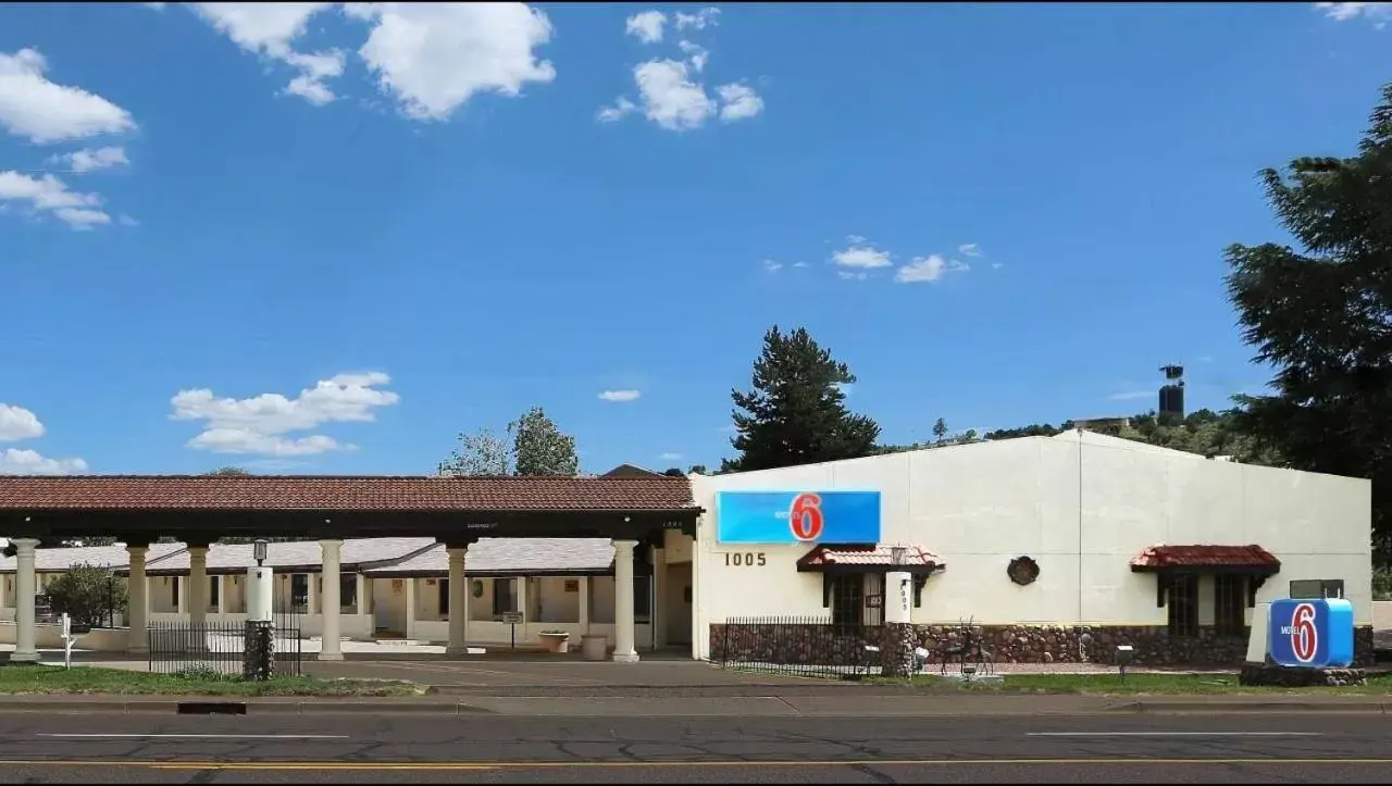 Street view, Property Building in Motel 6-Payson, AZ