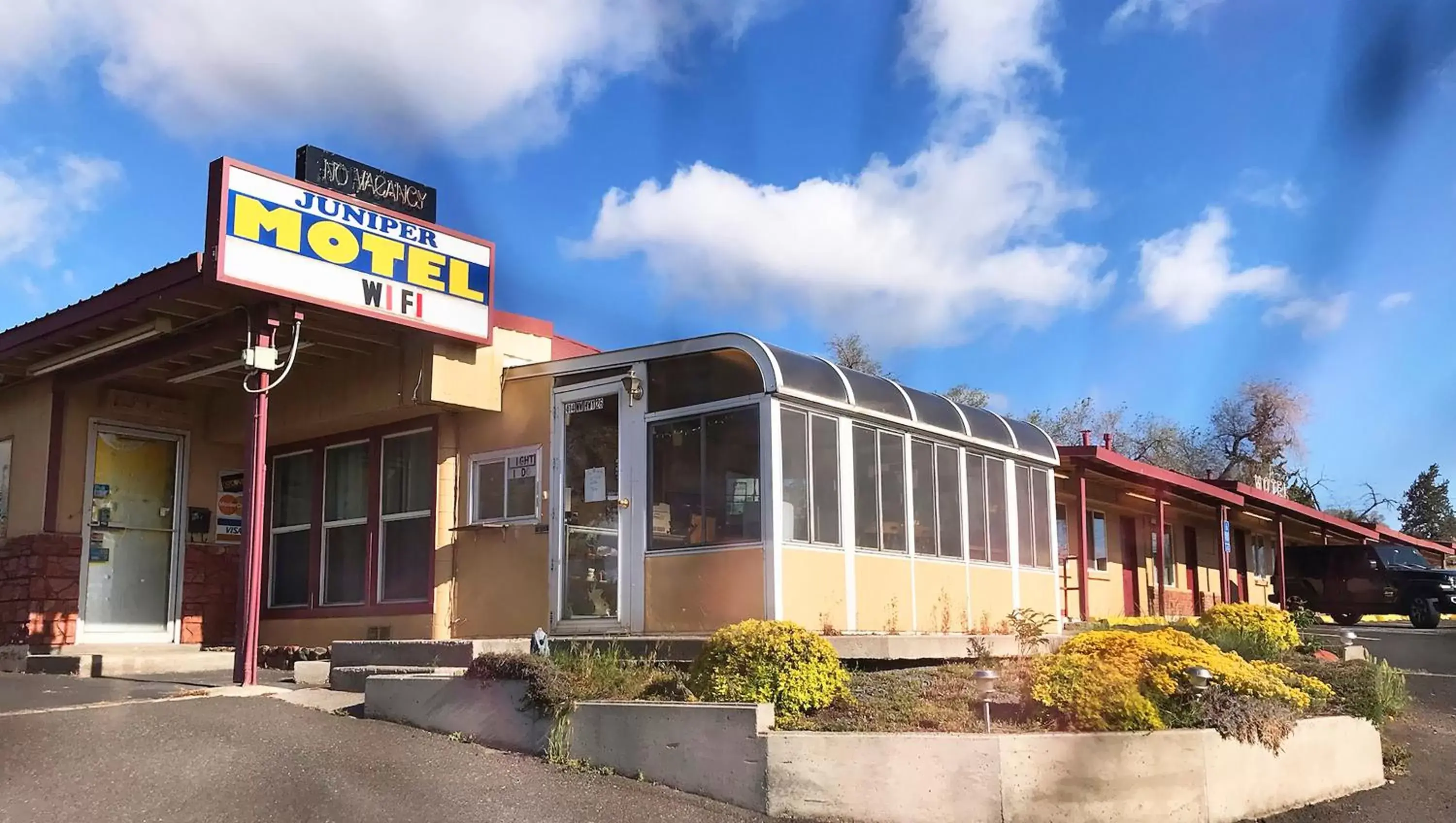 Property Building in Juniper Motel Madras