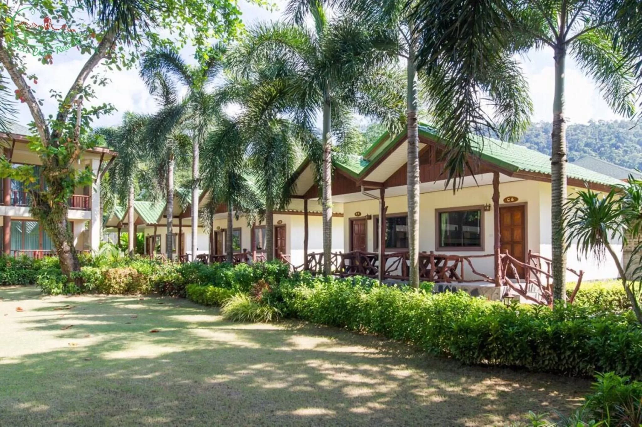 Facade/entrance in Chai Chet Resort Koh Chang