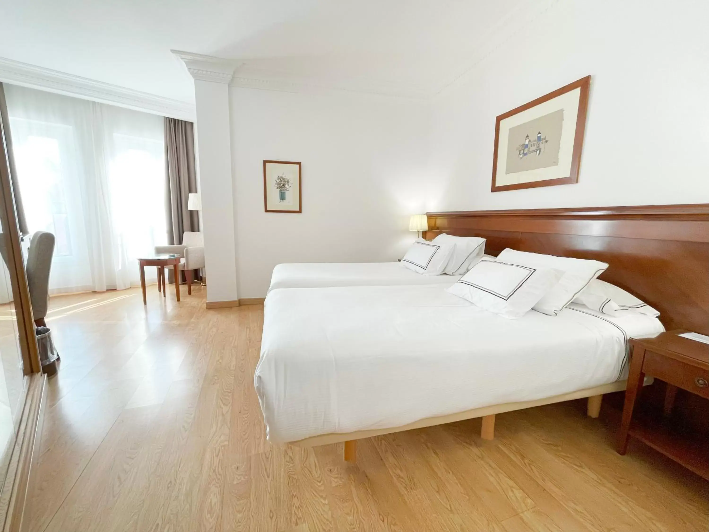 Bed in Melia Plaza Valencia