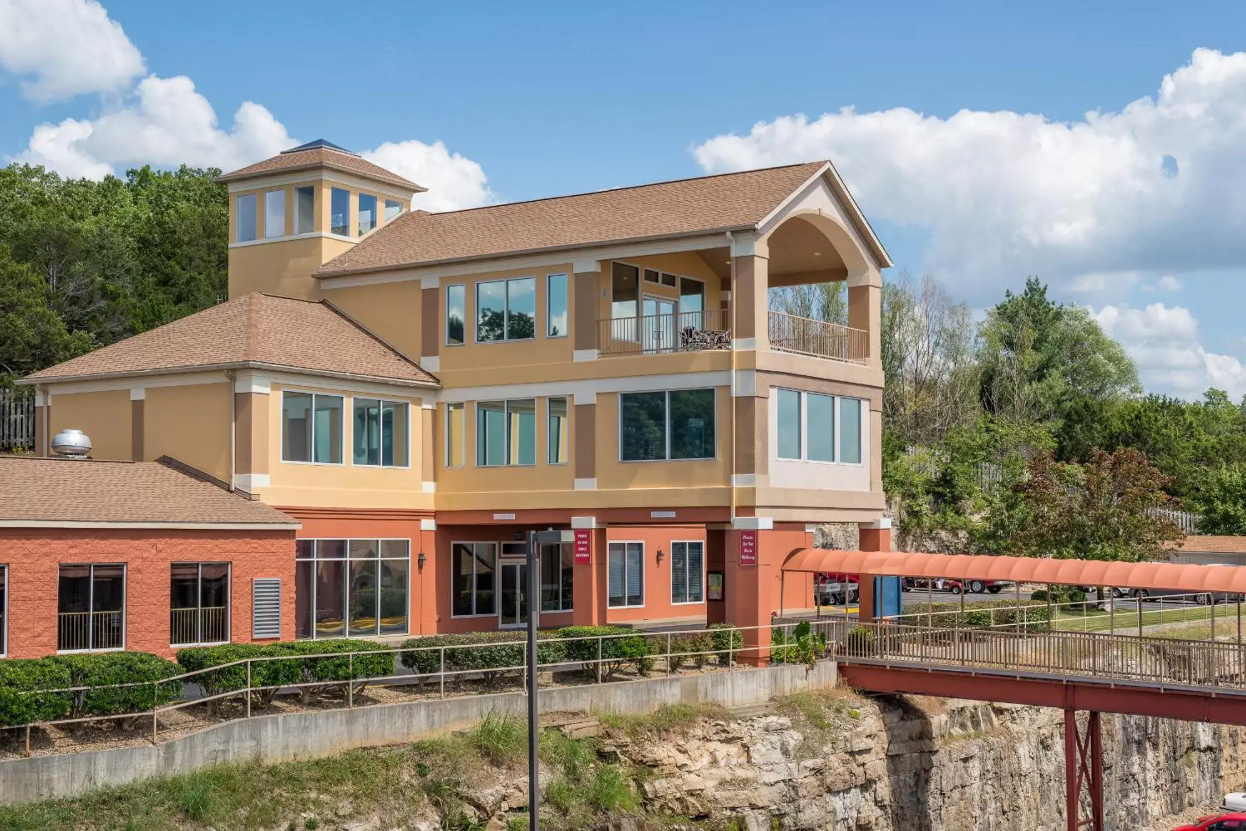 Facade/entrance, Property Building in Westgate Branson Lakes Resort