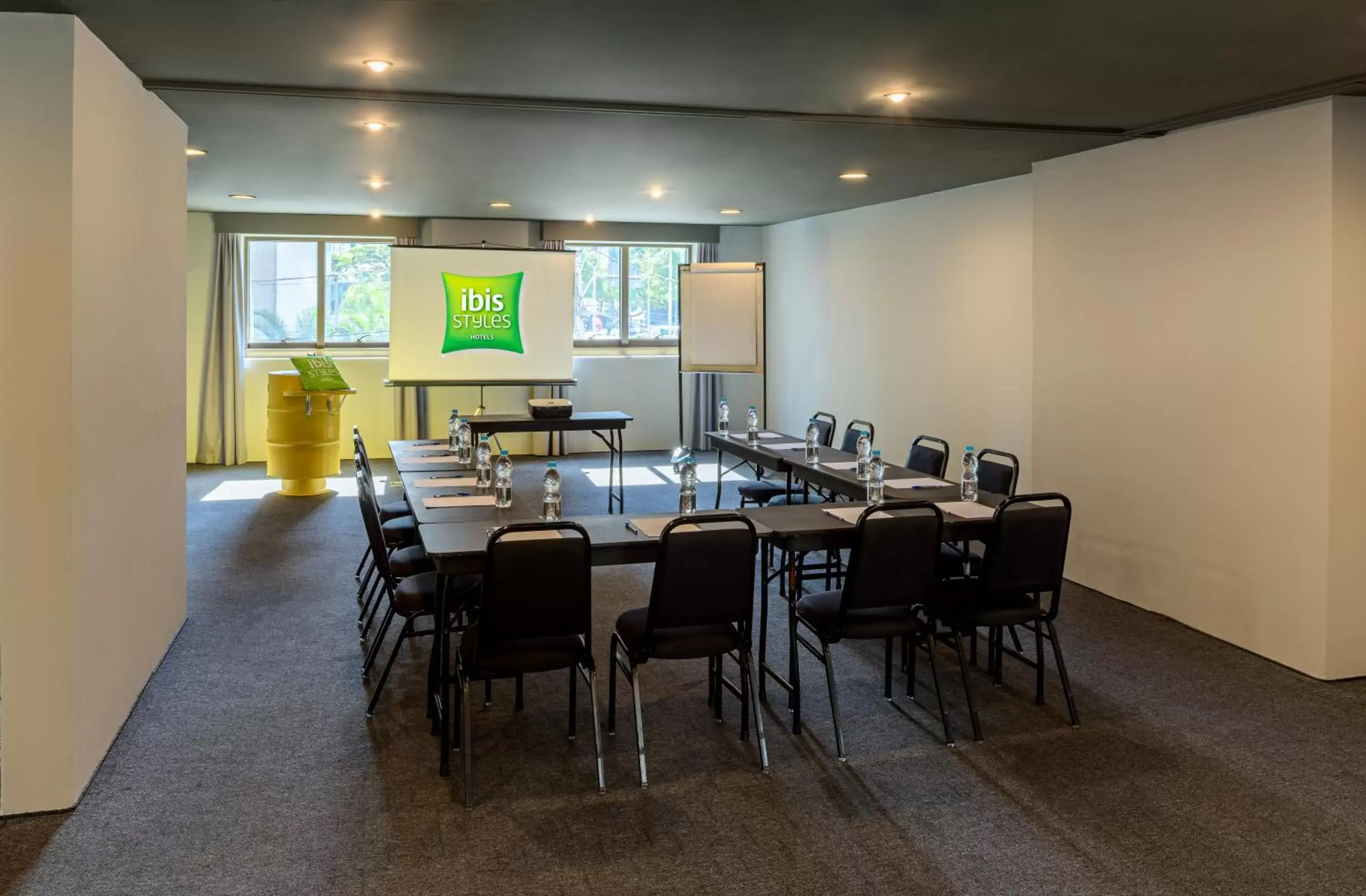 Business facilities in ibis Styles SP Faria Lima