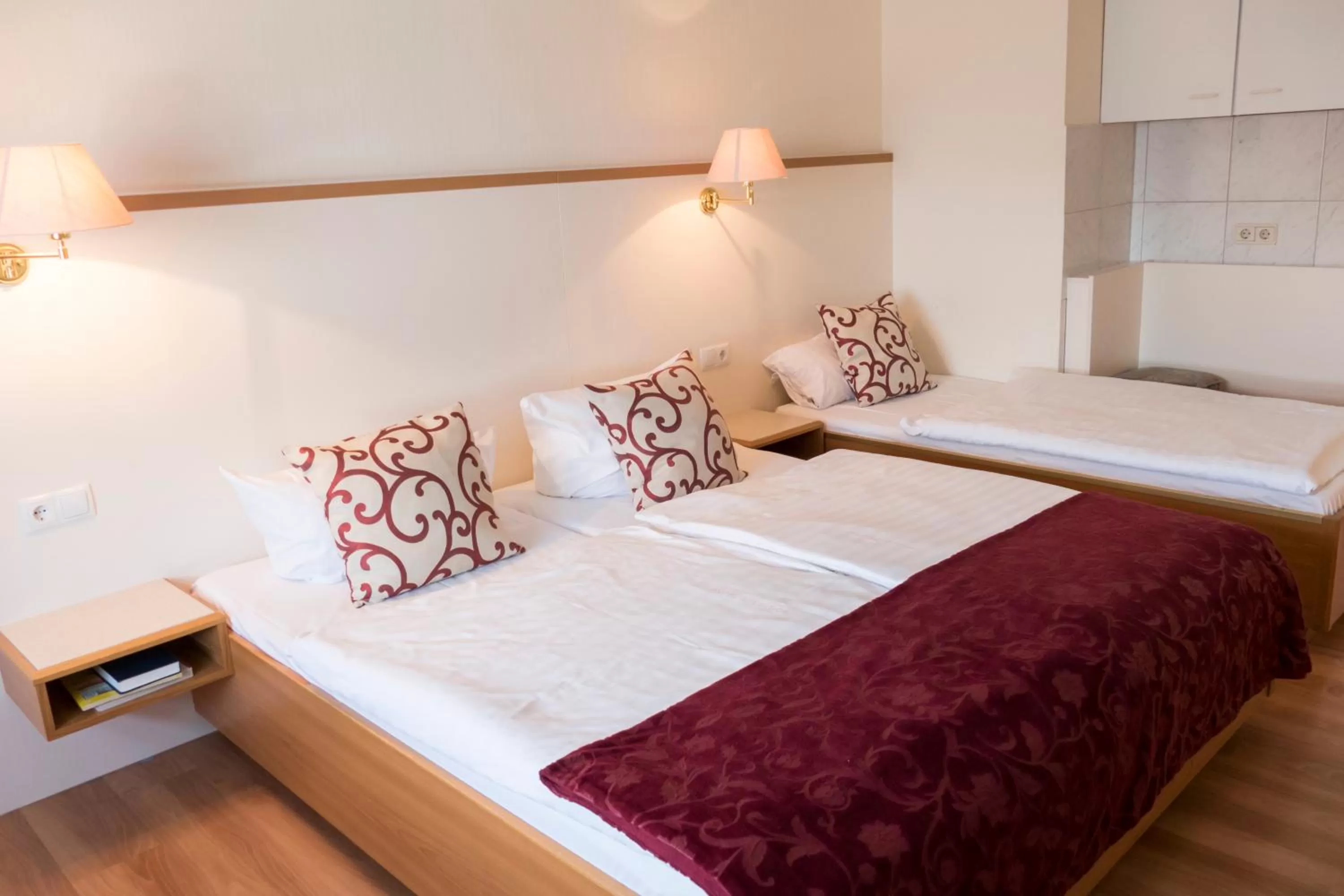 Photo of the whole room, Bed in Hotel Excelsior