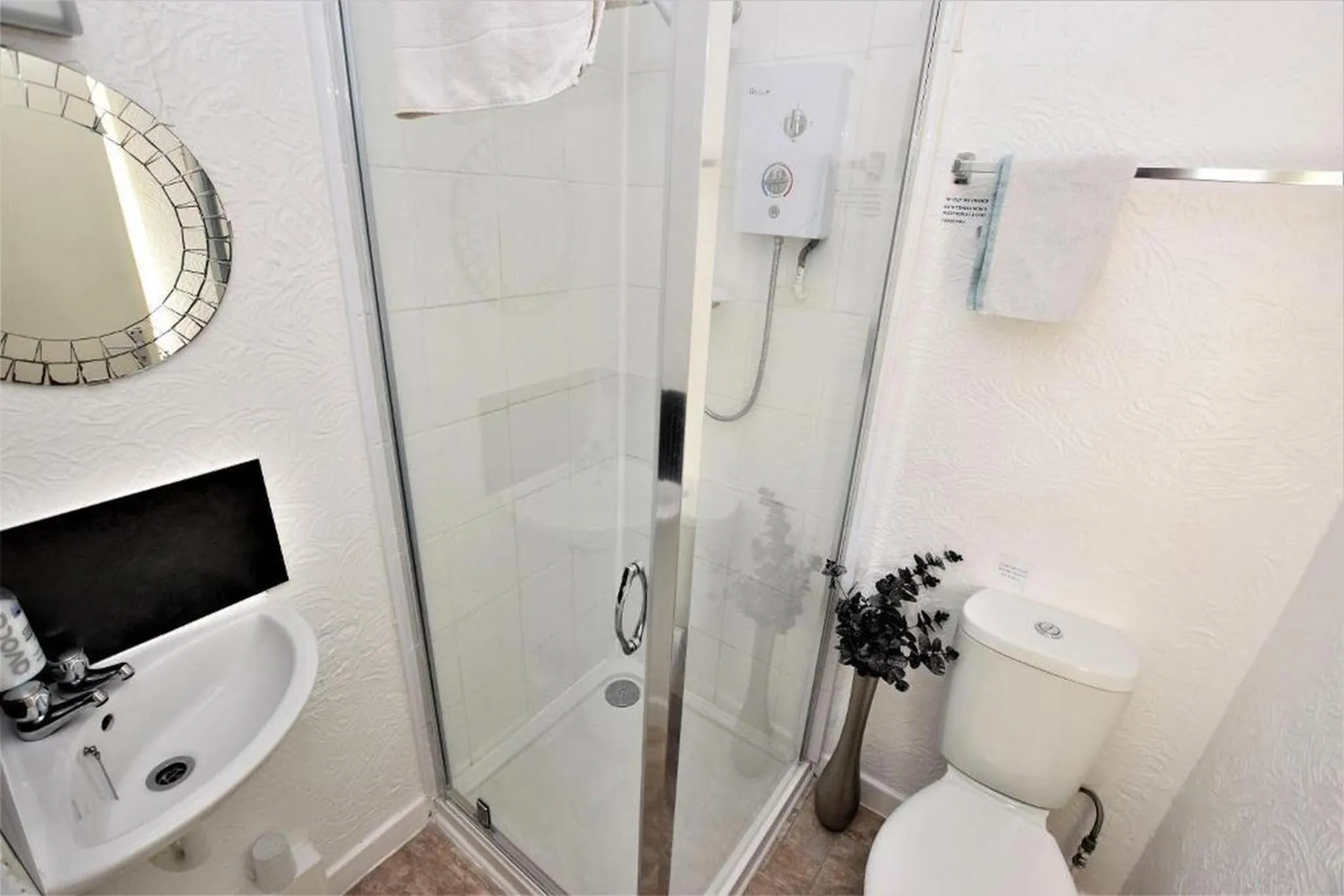 Bathroom in Bridle Lodge Apartments