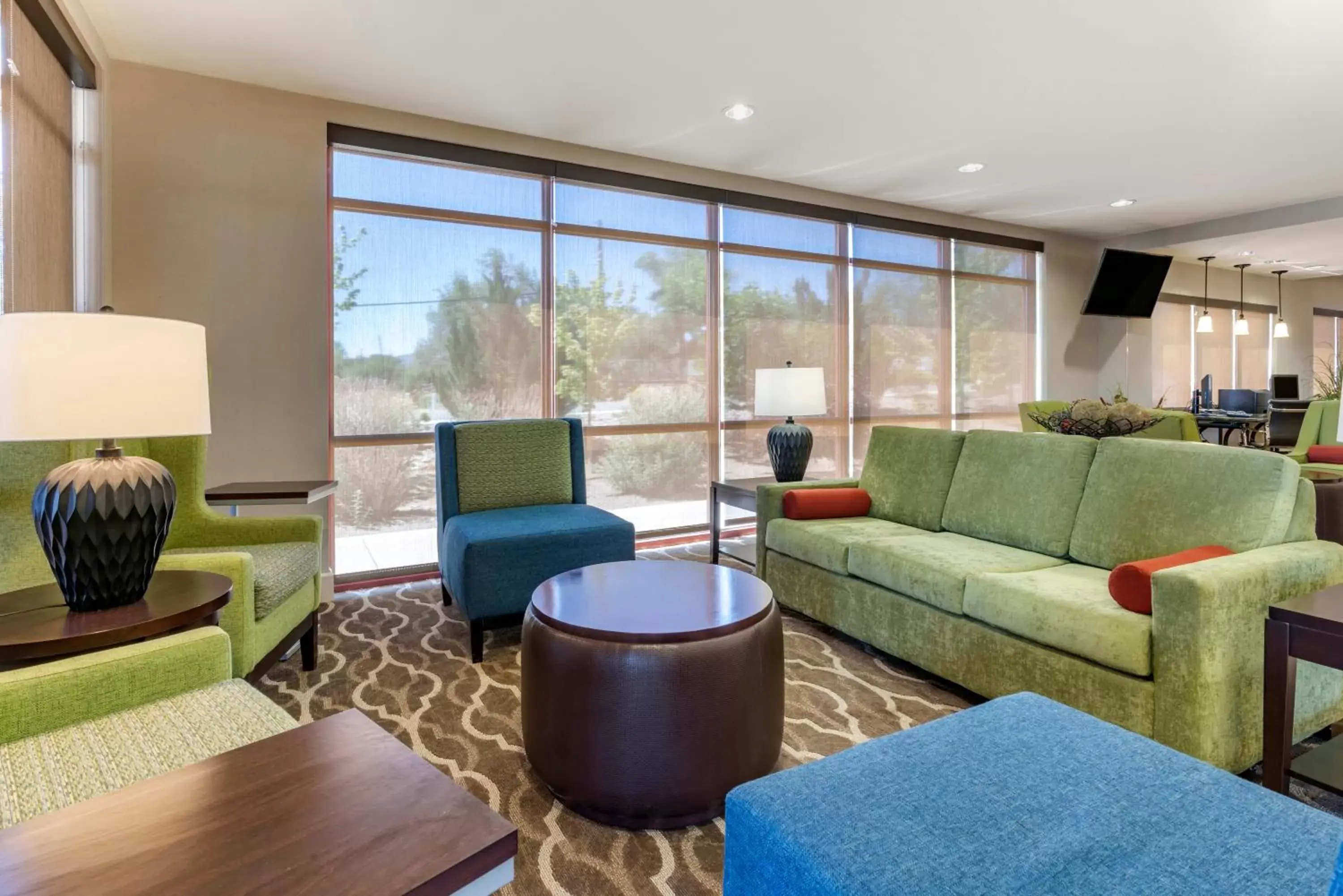 Lobby or reception, Seating Area in Comfort Suites Fernley