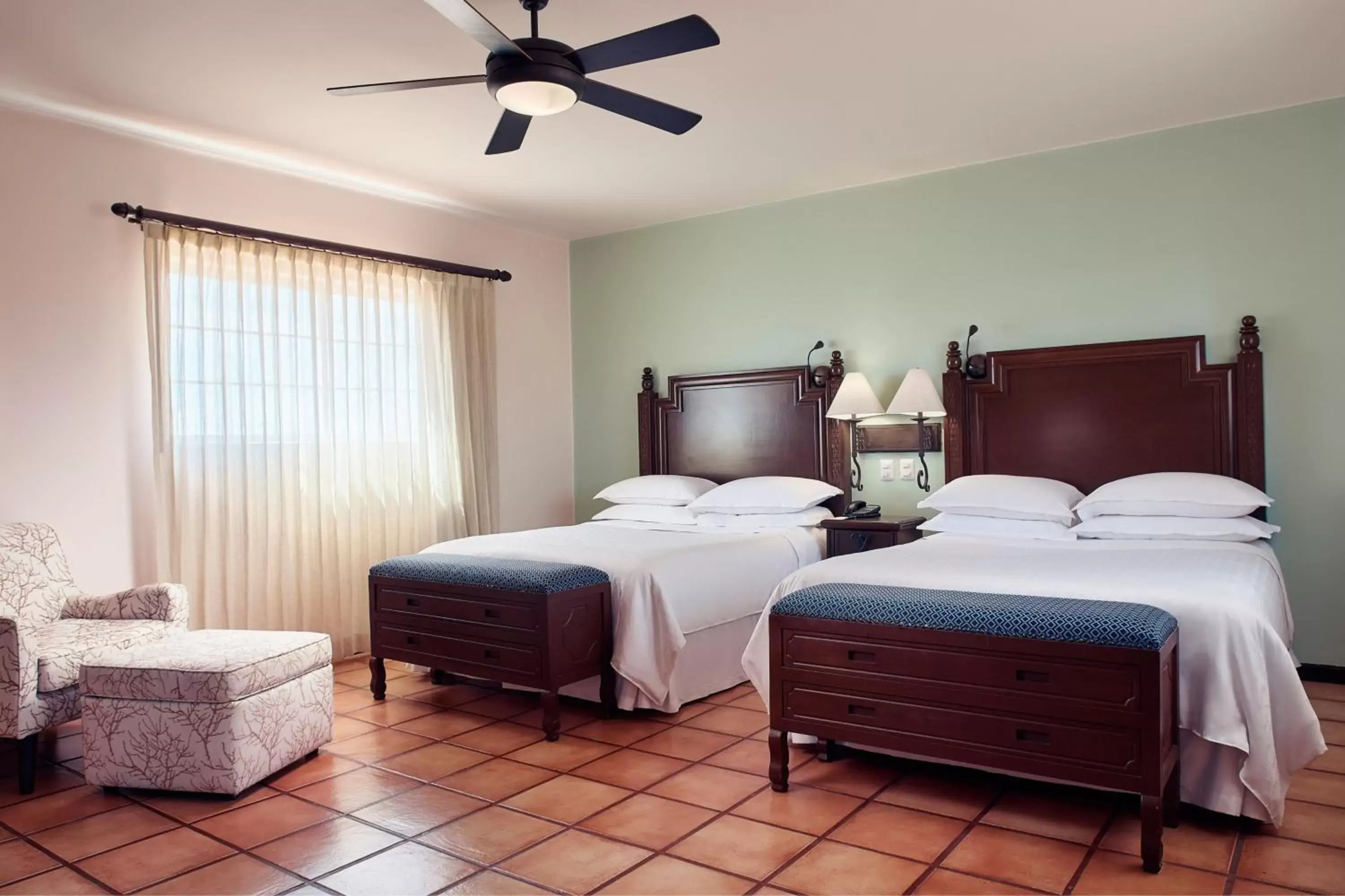 Photo of the whole room, Bed in Hacienda del Mar Los Cabos