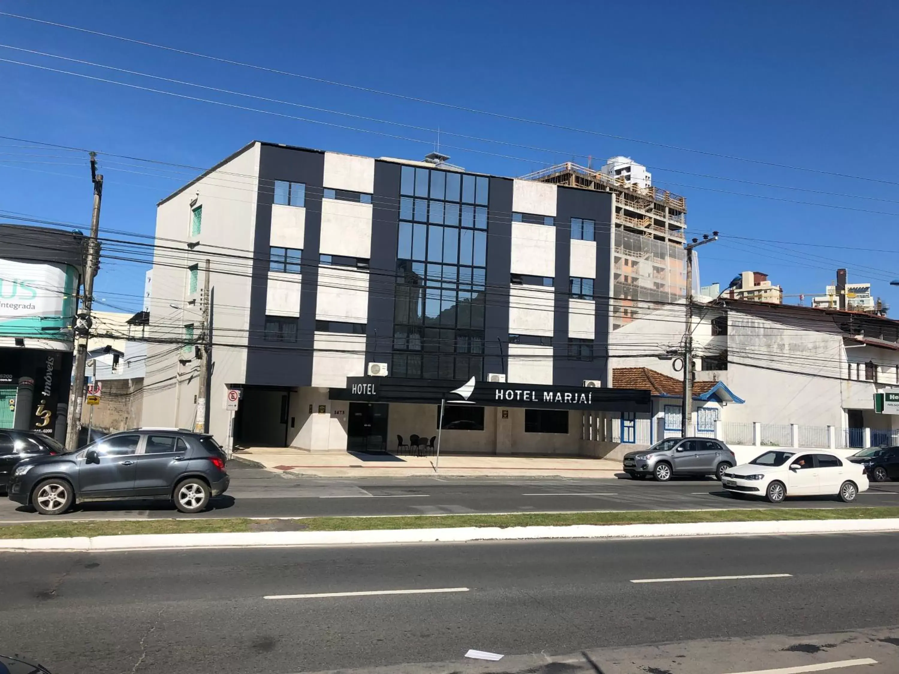 Property building in Hotel Marjaí Property building in Hotel Marjaí