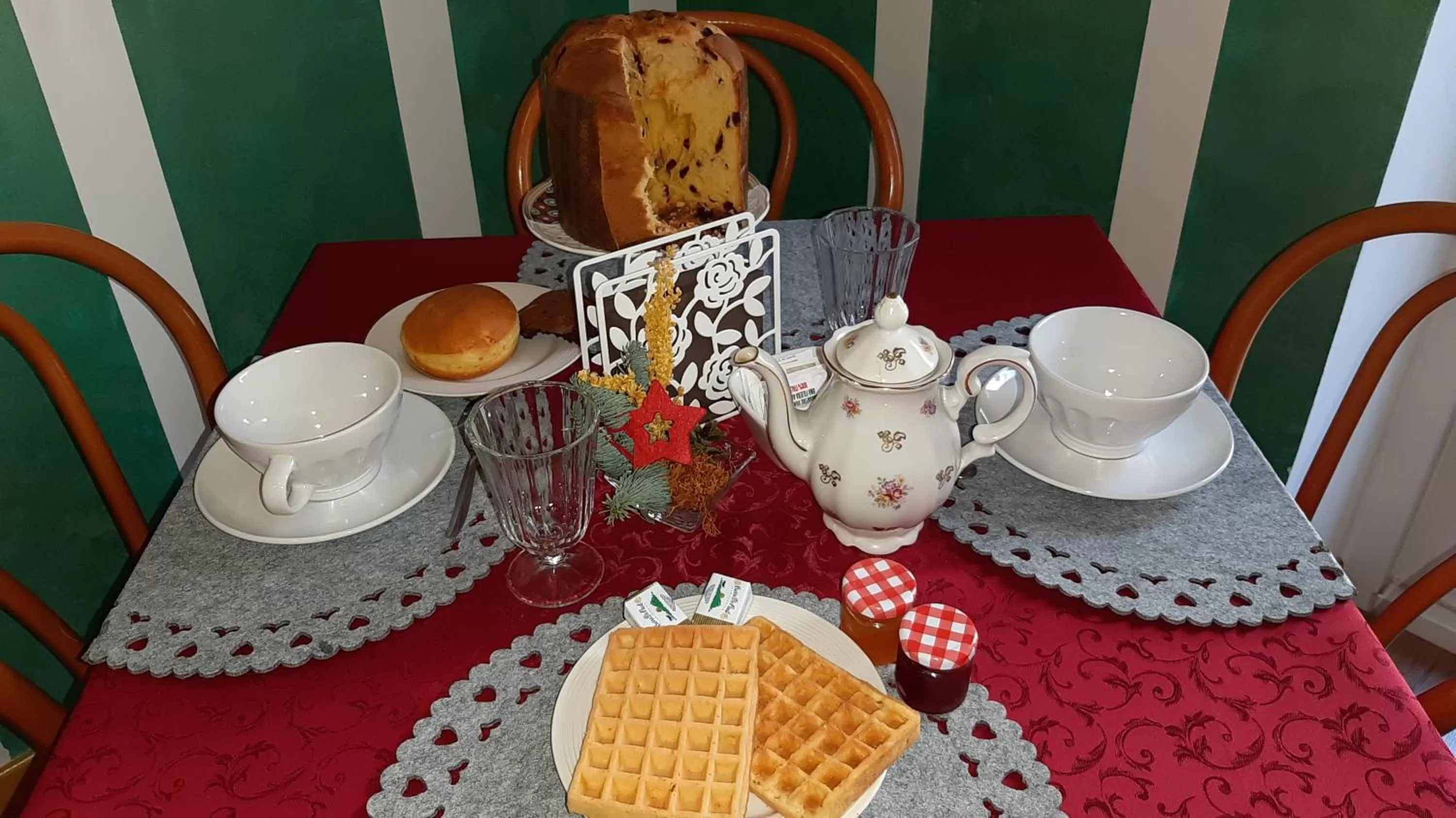 Breakfast in Bed & Chic bed & breakfast