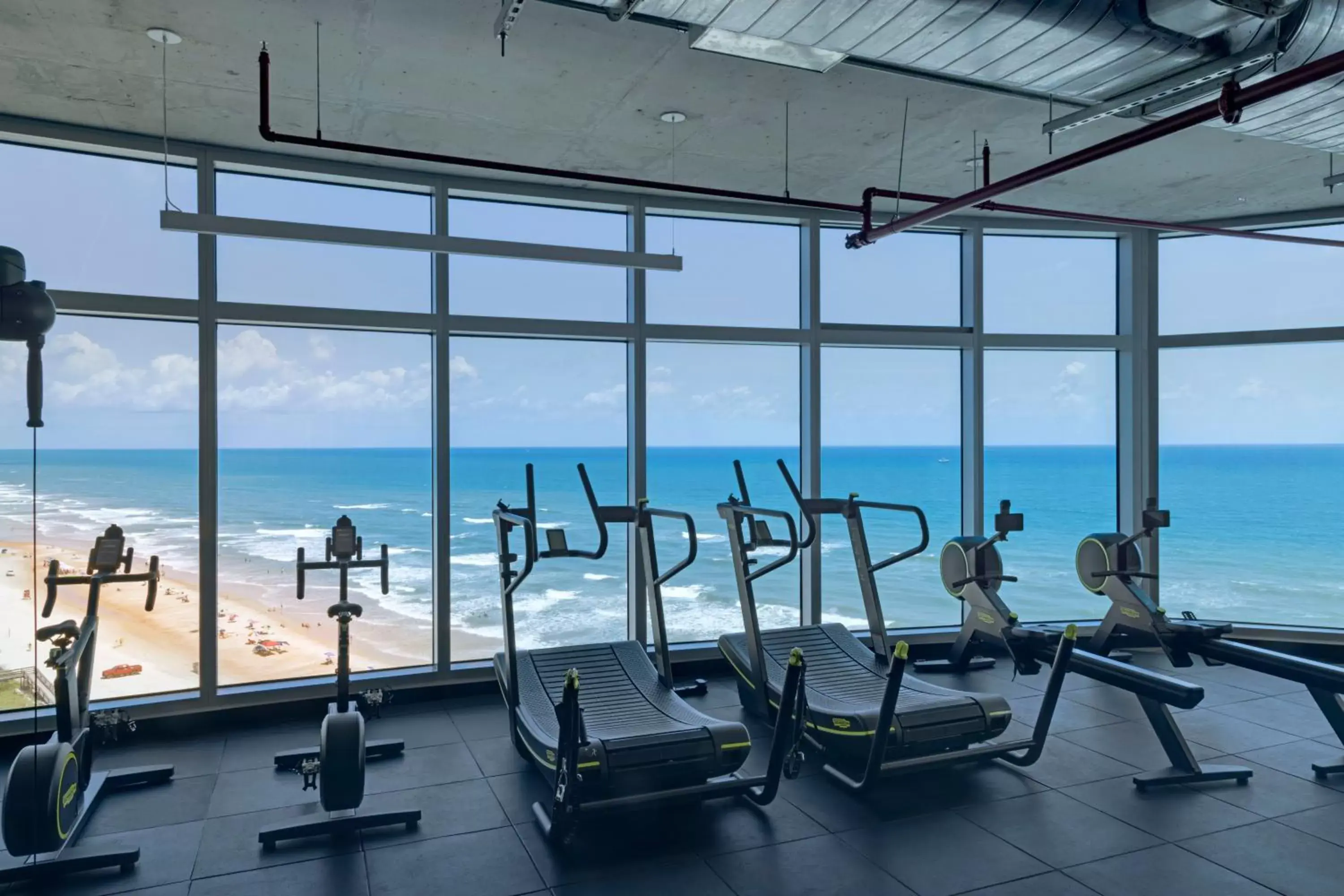 Fitness centre/facilities in Max Beach Resort
