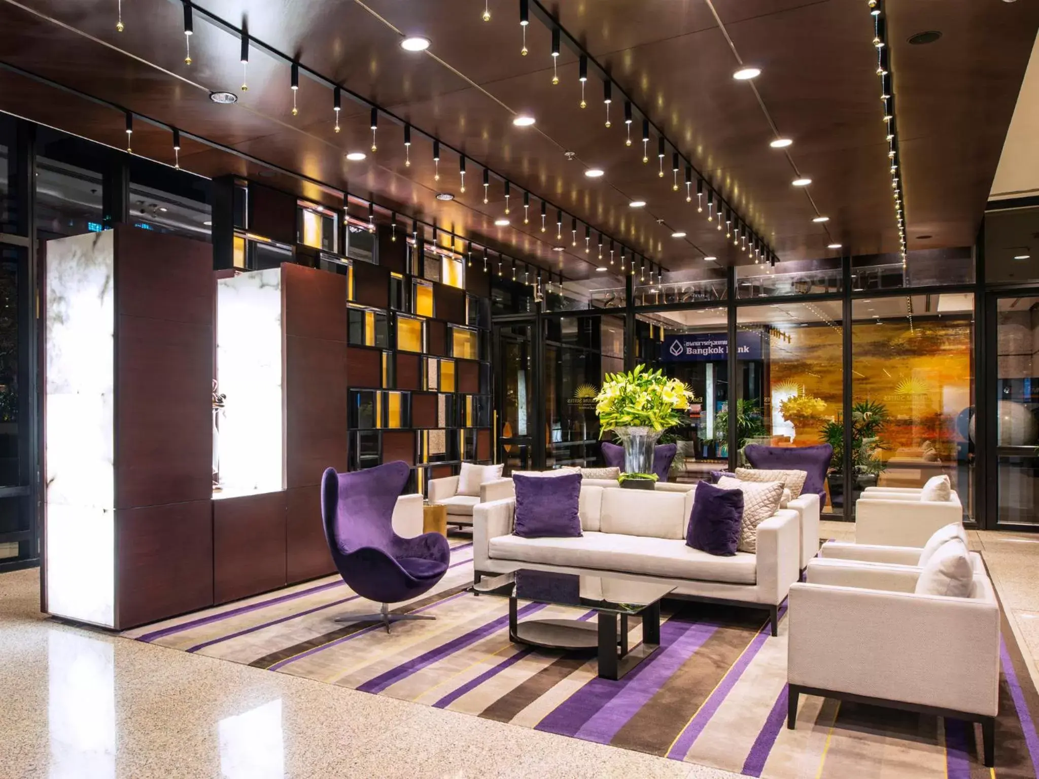 Lobby or reception, Lobby/Reception in Emporium Suites by Chatrium