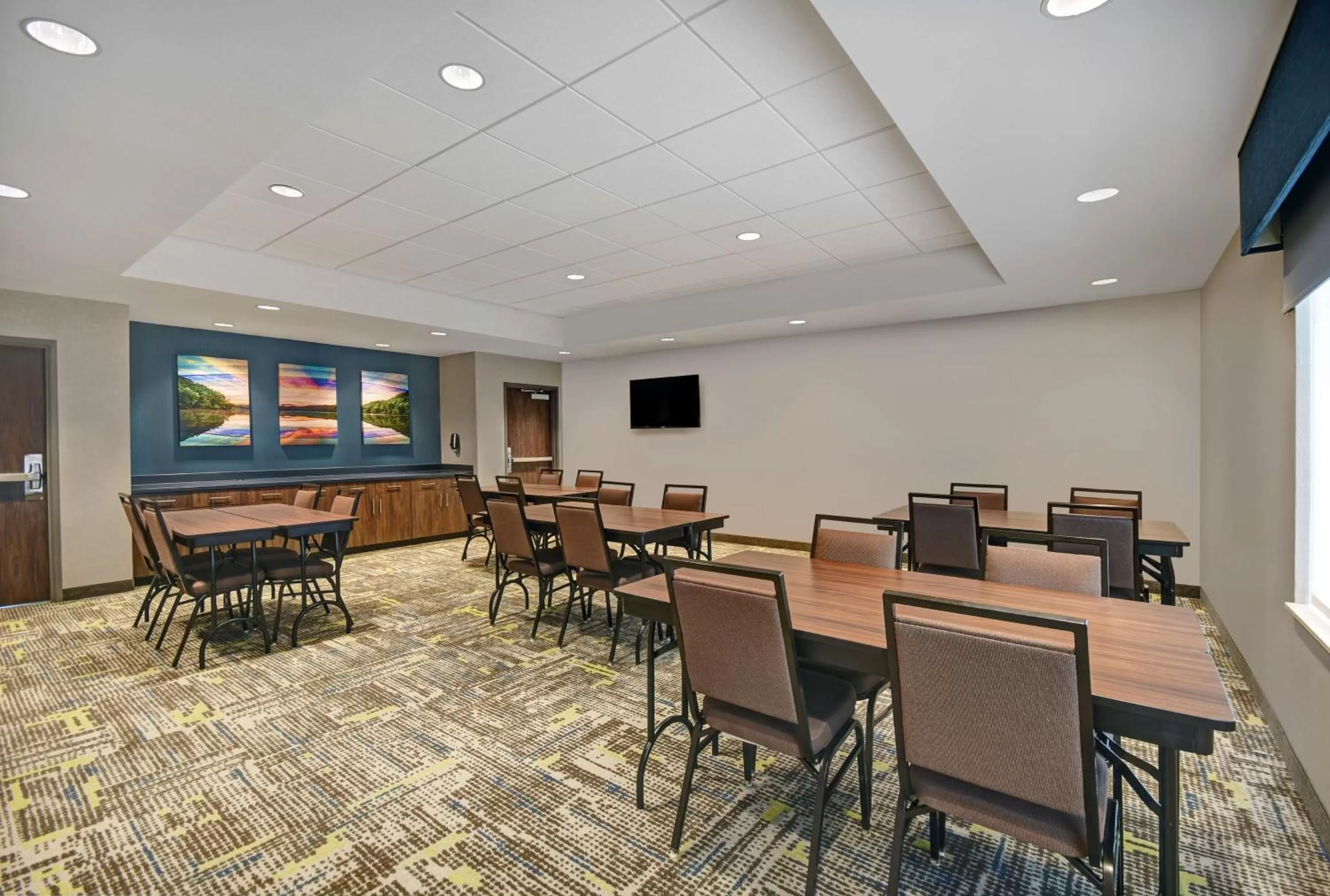 Meeting/conference room in Hampton Inn Cave City, KY