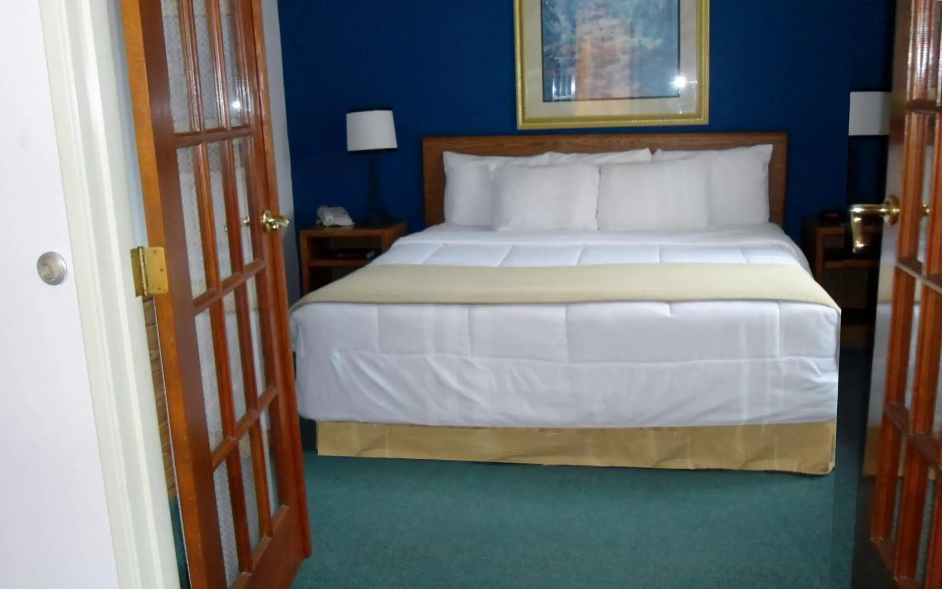 Bedroom, Bed in Days Inn by Wyndham Hinckley