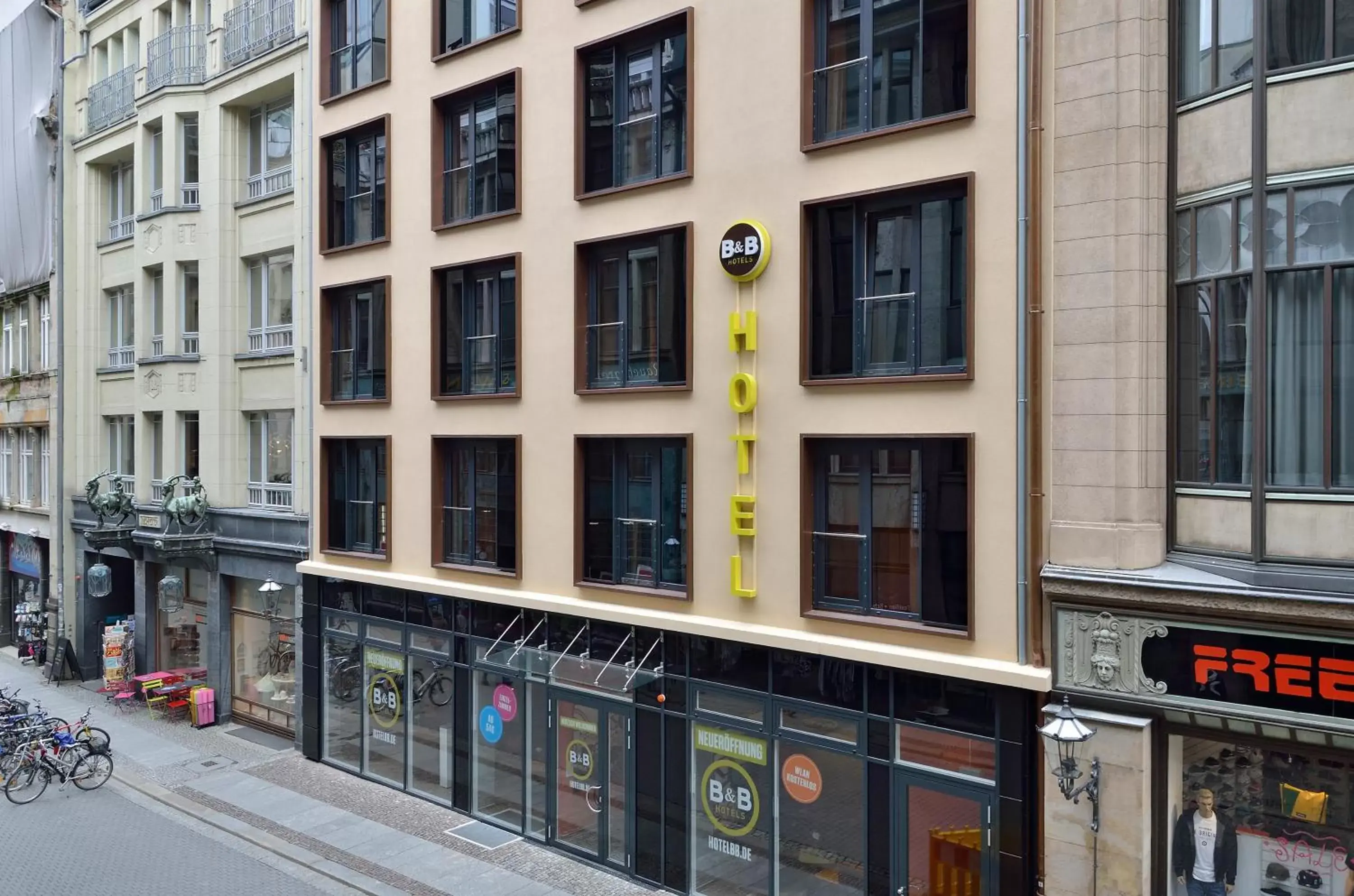 Property Building in B&B Hotel Leipzig-City